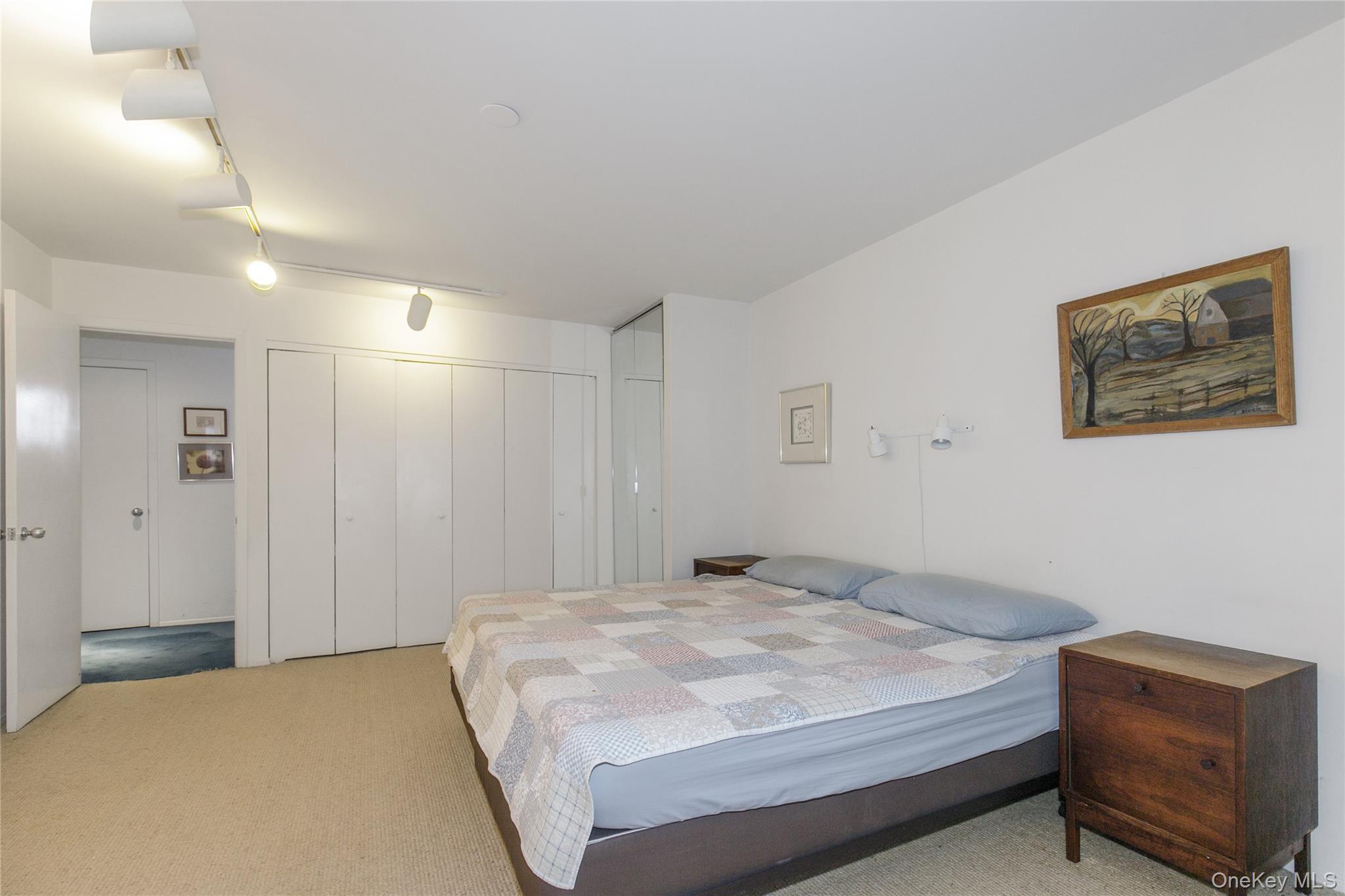 #17 photo, 21 CANTERBURY, ナッソー郡 Great Neck , NY 11021