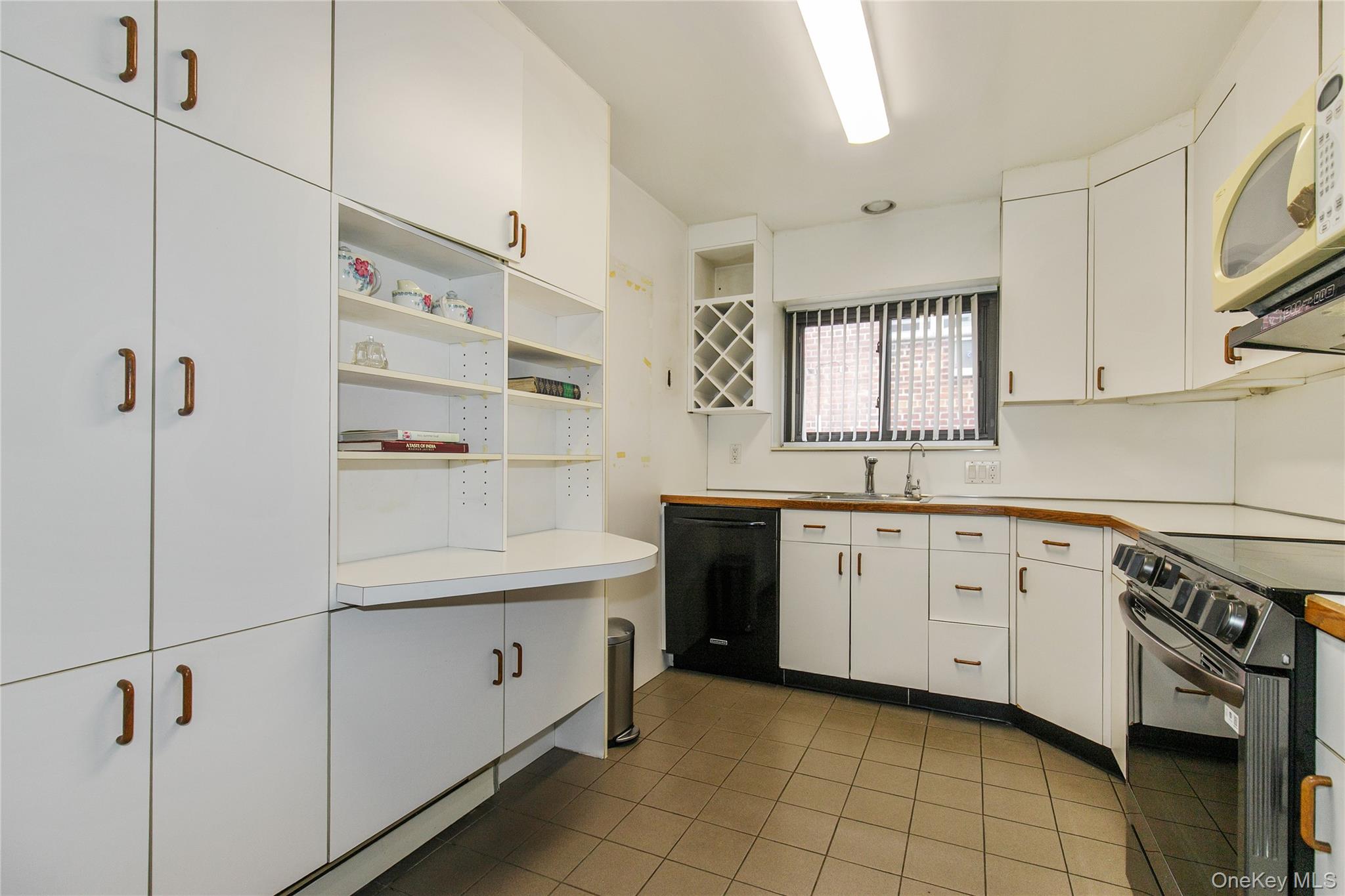 #19 photo, 21 CANTERBURY, ナッソー郡 Great Neck , NY 11021