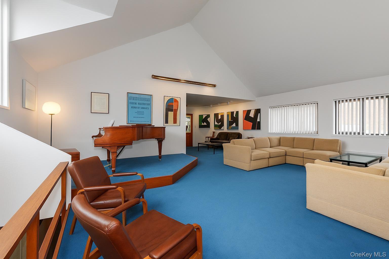 #3 photo, 21 CANTERBURY, ナッソー郡 Great Neck , NY 11021