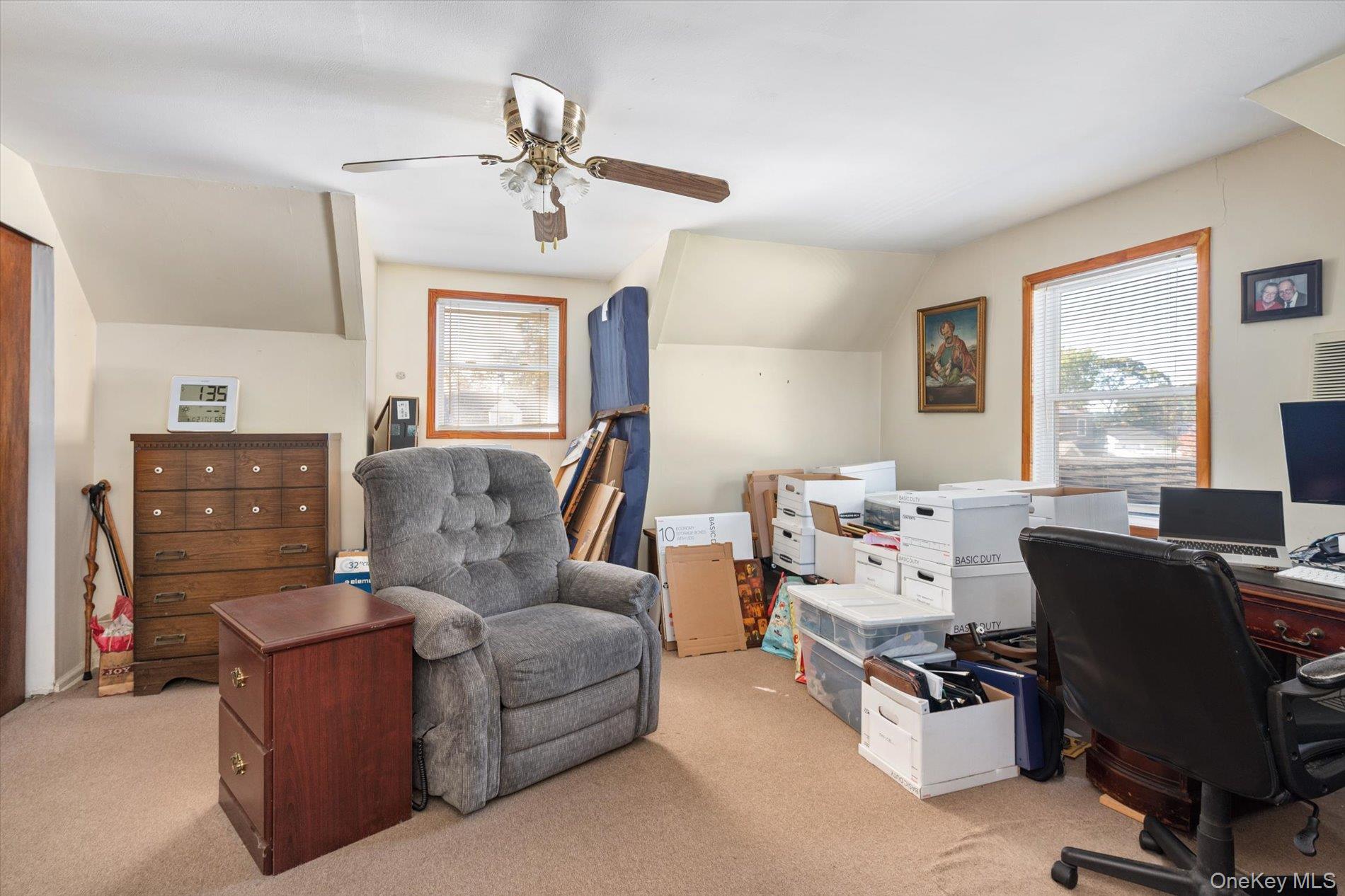 #19 photo, 480 N Greene Avenue, サフォーク郡 Lindenhurst , NY 11757