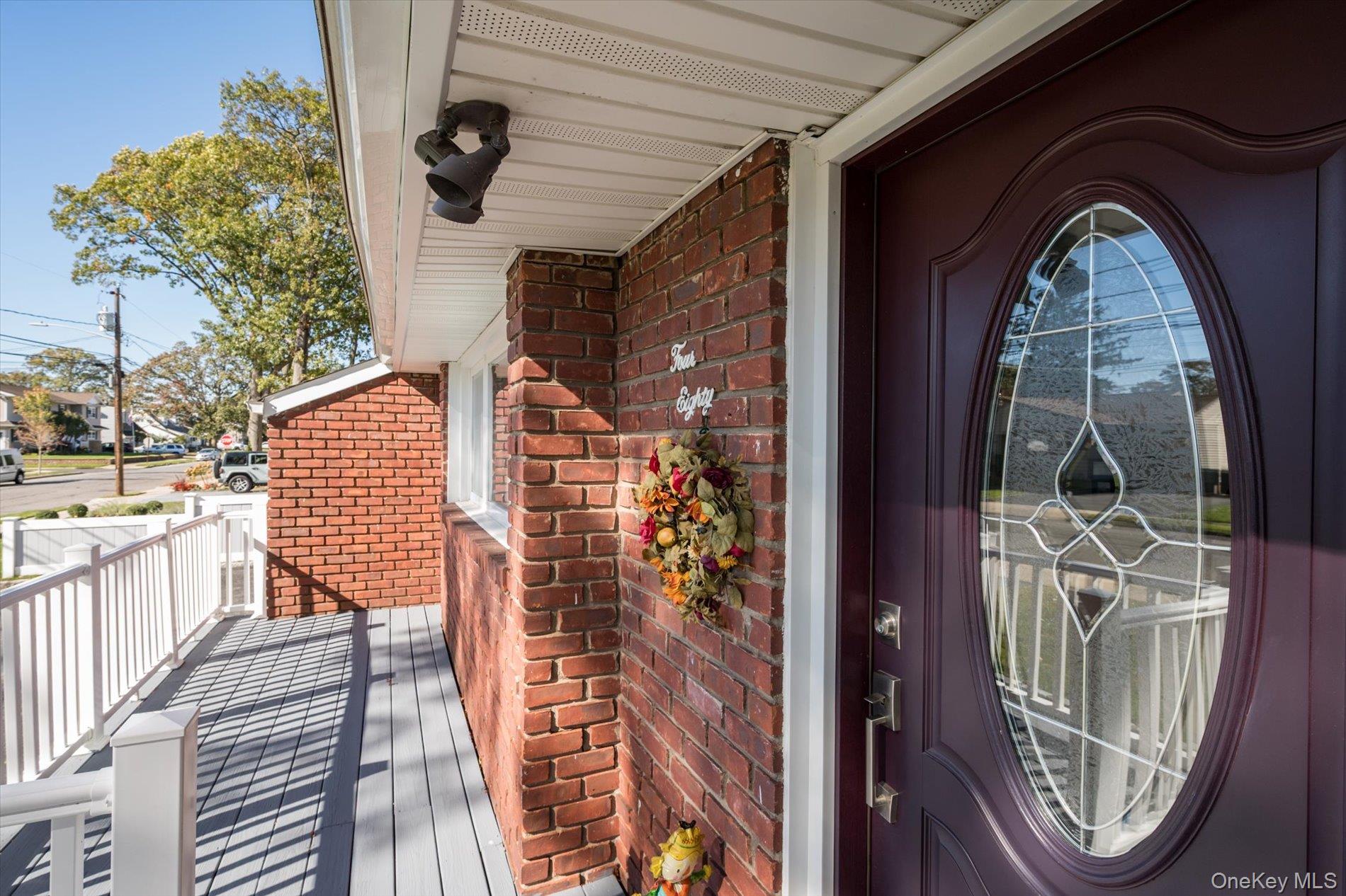 #4 photo, 480 N Greene Avenue, サフォーク郡 Lindenhurst , NY 11757