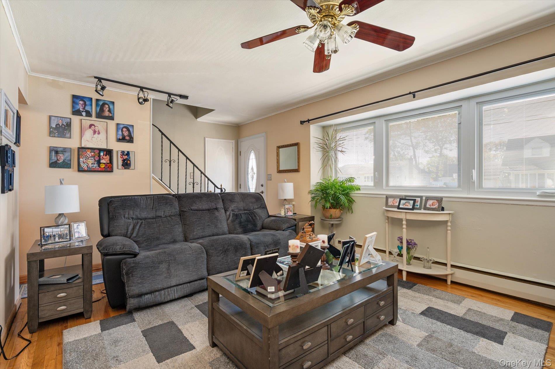 #7 photo, 480 N Greene Avenue, サフォーク郡 Lindenhurst , NY 11757