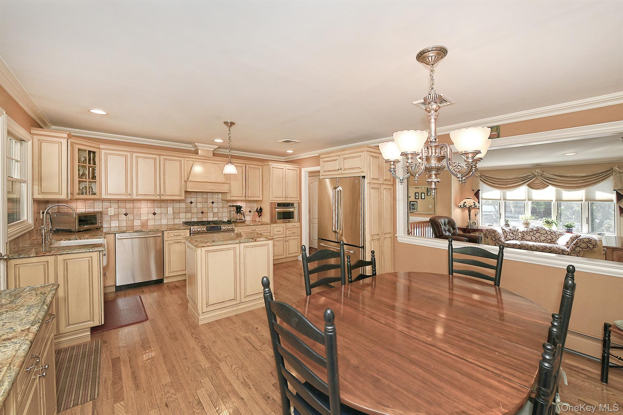 #12 photo, 7 Cardiff Court, サフォーク郡 South Huntington , NY 11746