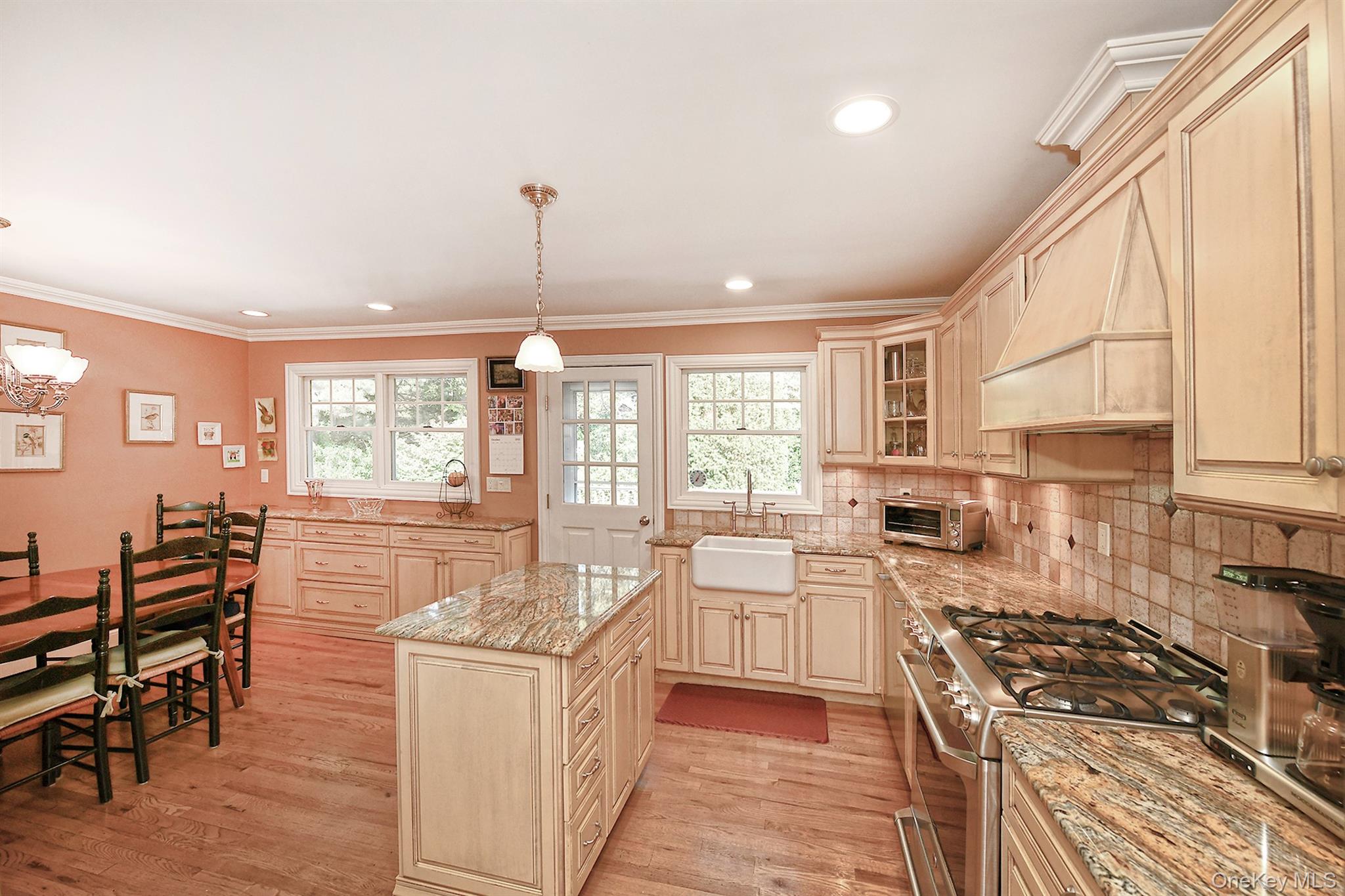 #9 photo, 7 Cardiff Court, サフォーク郡 South Huntington , NY 11746