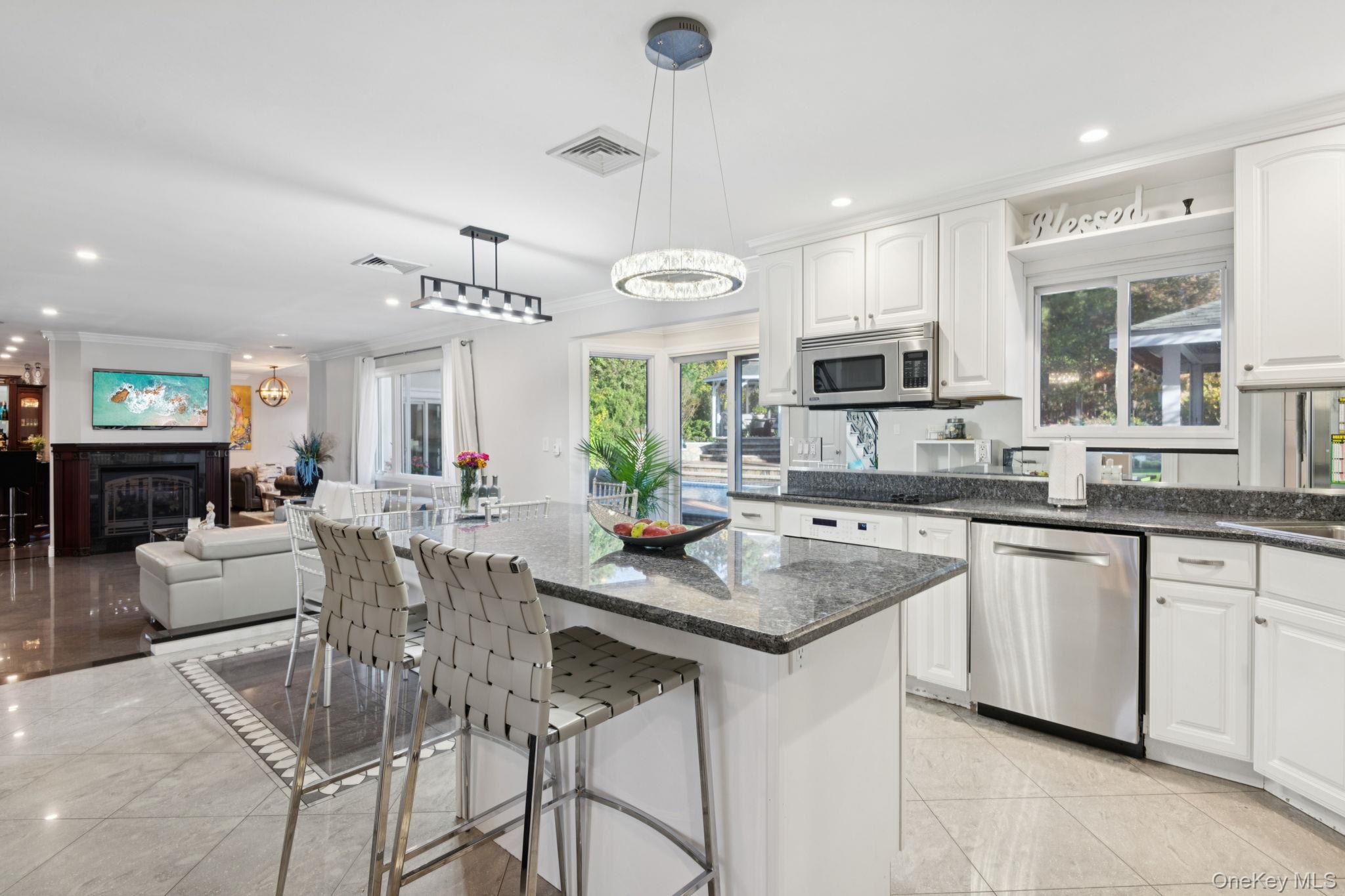 #15 photo, 63 Fleetwood Road, サフォーク郡 Commack , NY 11725