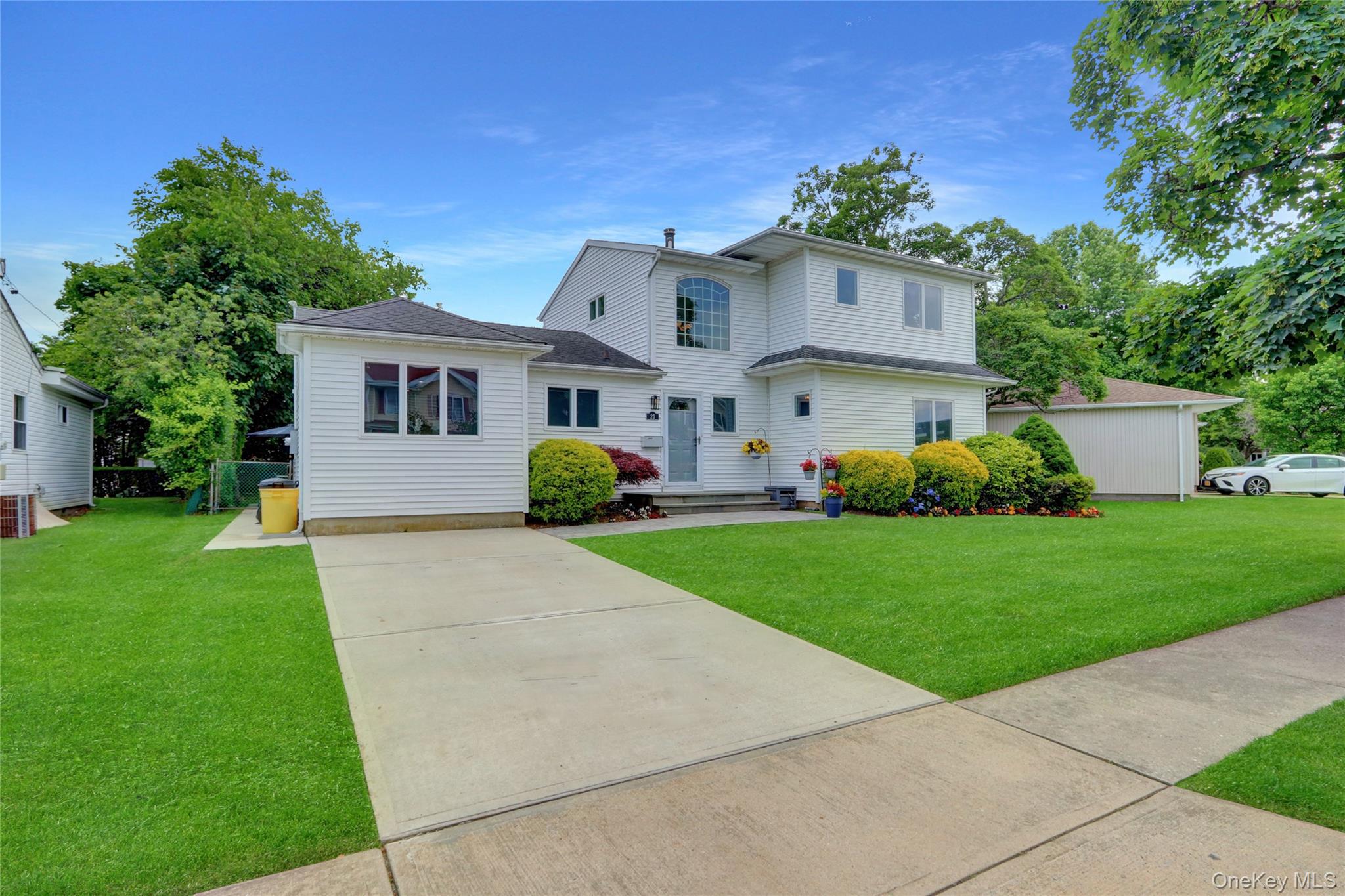 #3 photo, 23 Lillian Lane, ナッソー郡 Plainview , NY 11803