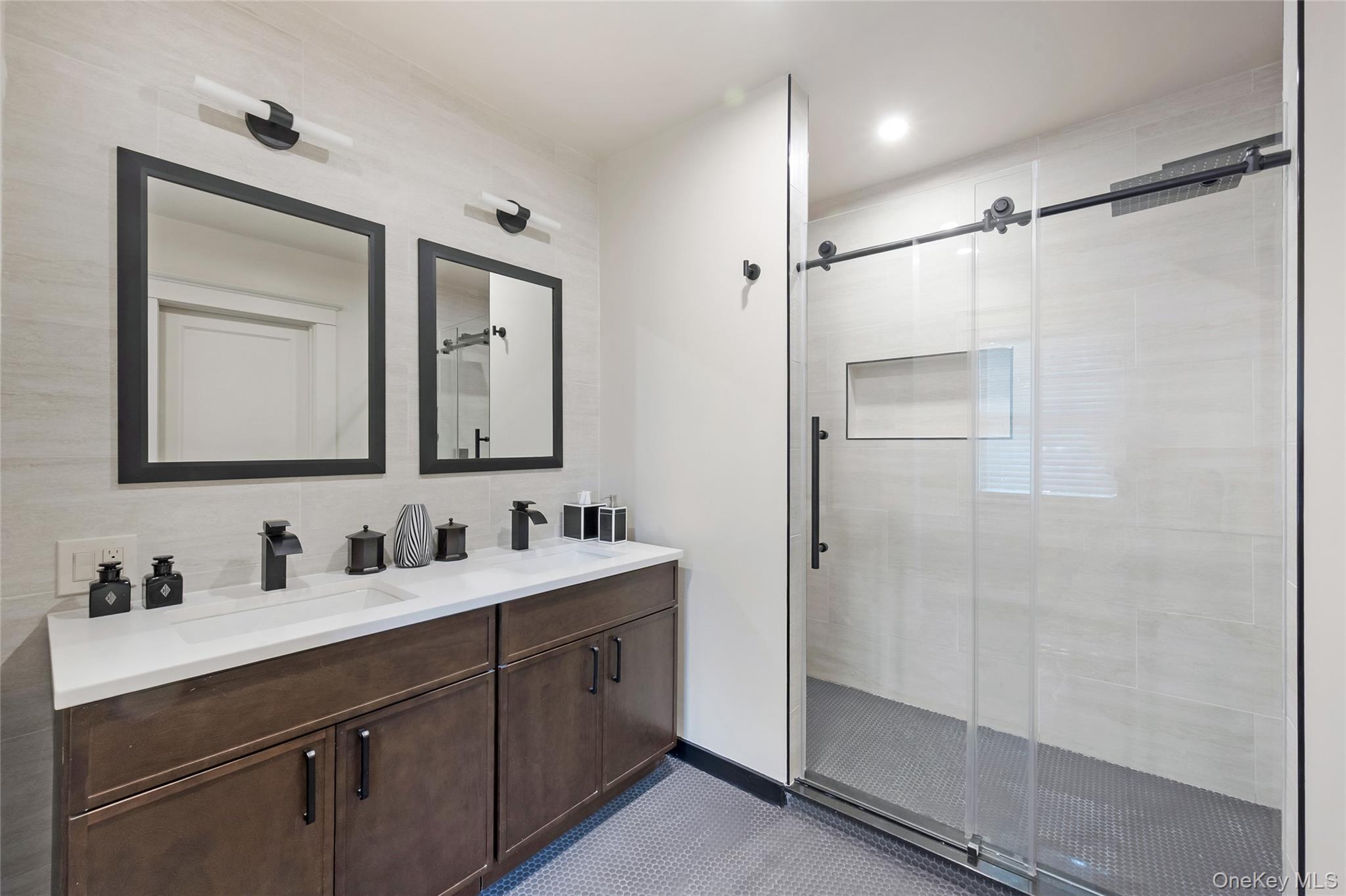 #14 photo, 60 Aberfoyle Road, New Rochelle , NY 10804