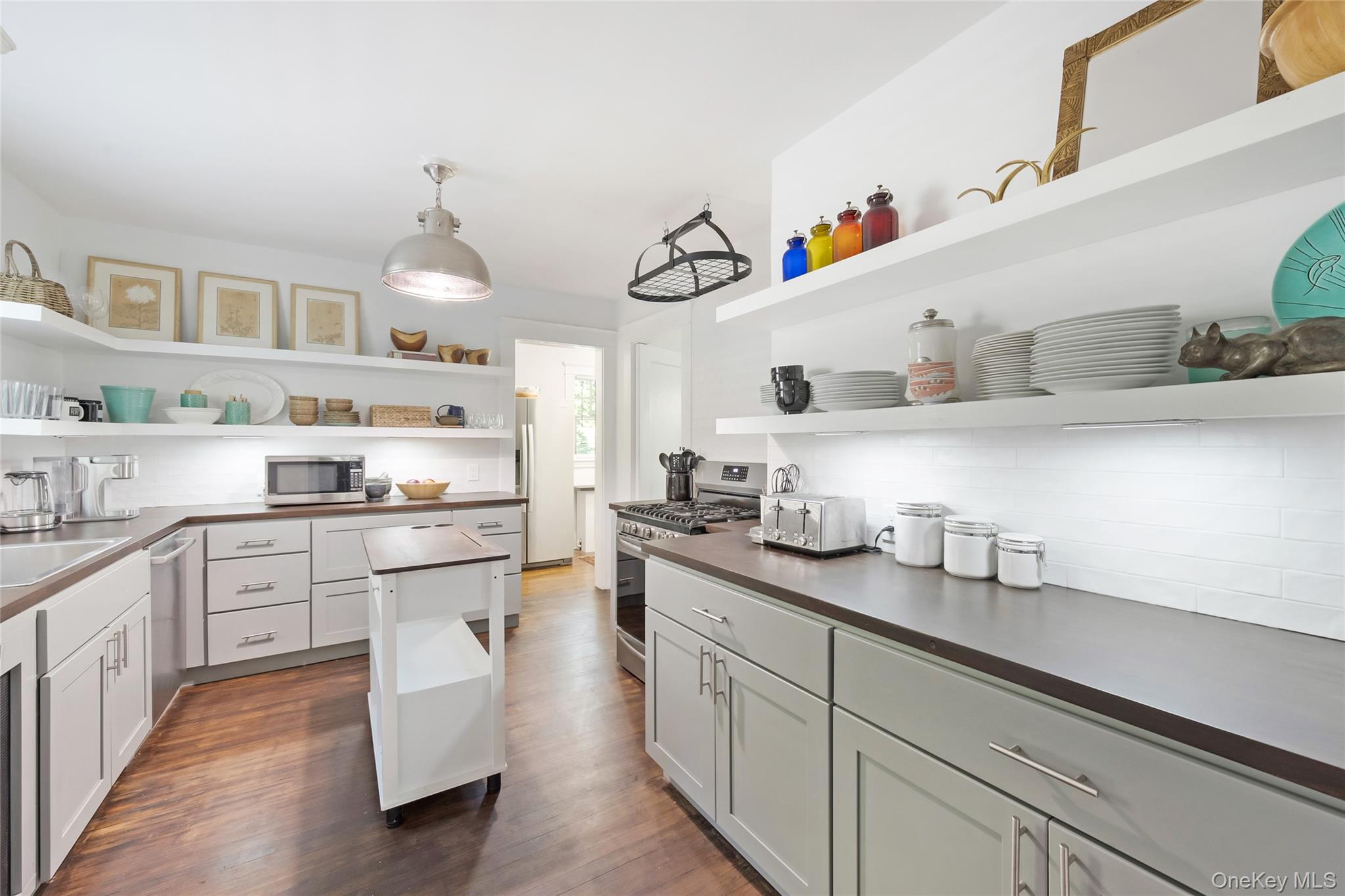 #6 photo, 60 Aberfoyle Road, New Rochelle , NY 10804