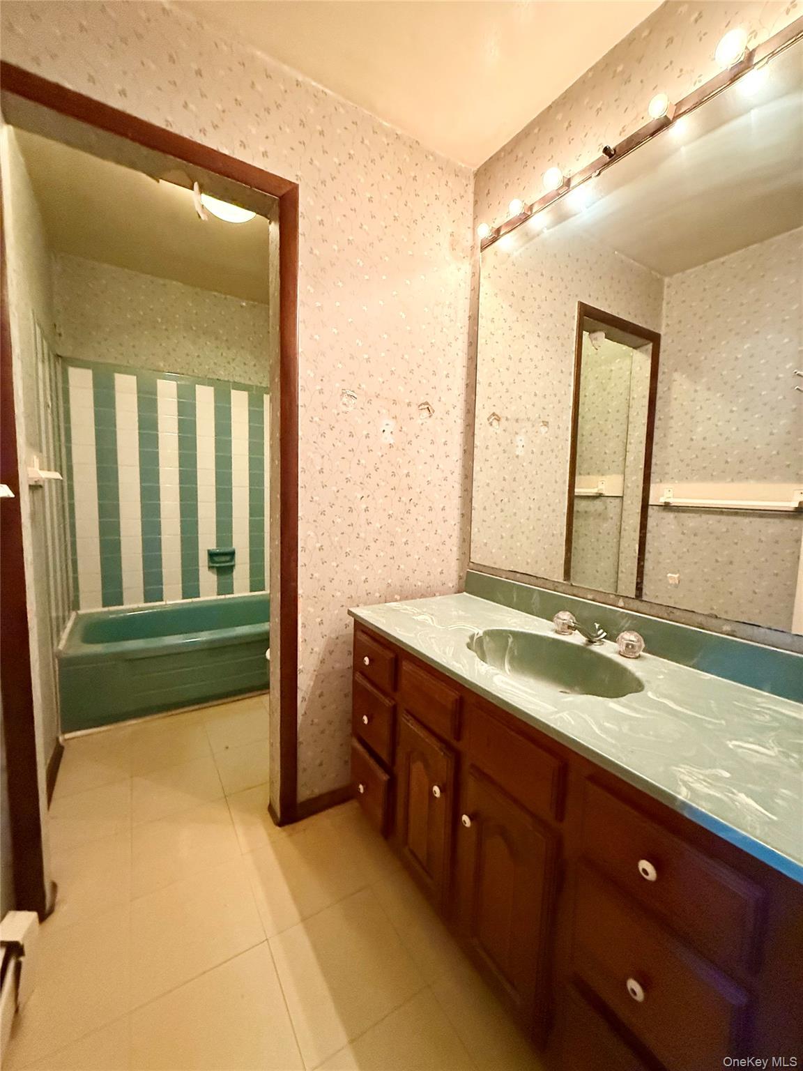 #18 photo, 160 Halgren Crescent, Haverstraw , NY 10927