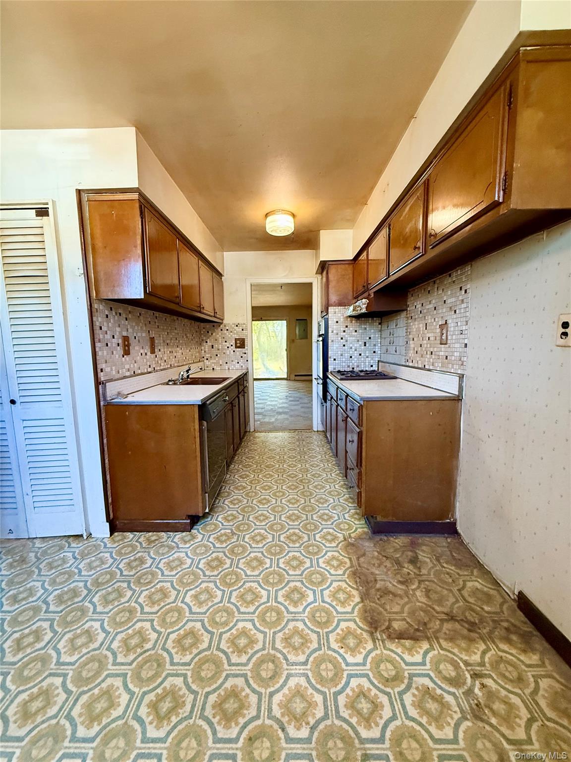 #4 photo, 160 Halgren Crescent, Haverstraw , NY 10927