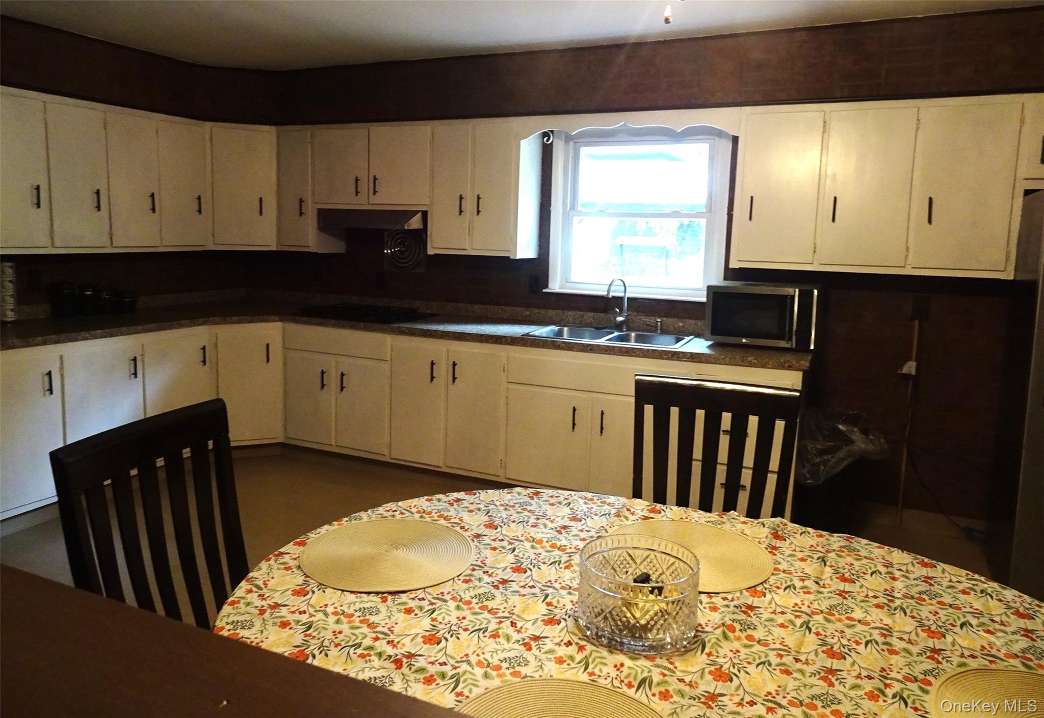 #10 photo, 28 Overlook Drive, Middlehope , NY 12550