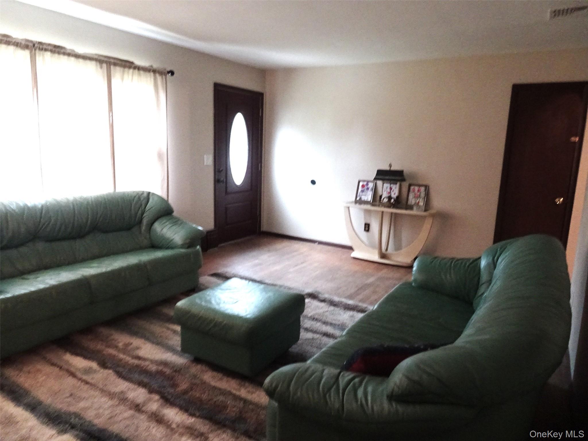 #4 photo, 28 Overlook Drive, Middlehope , NY 12550