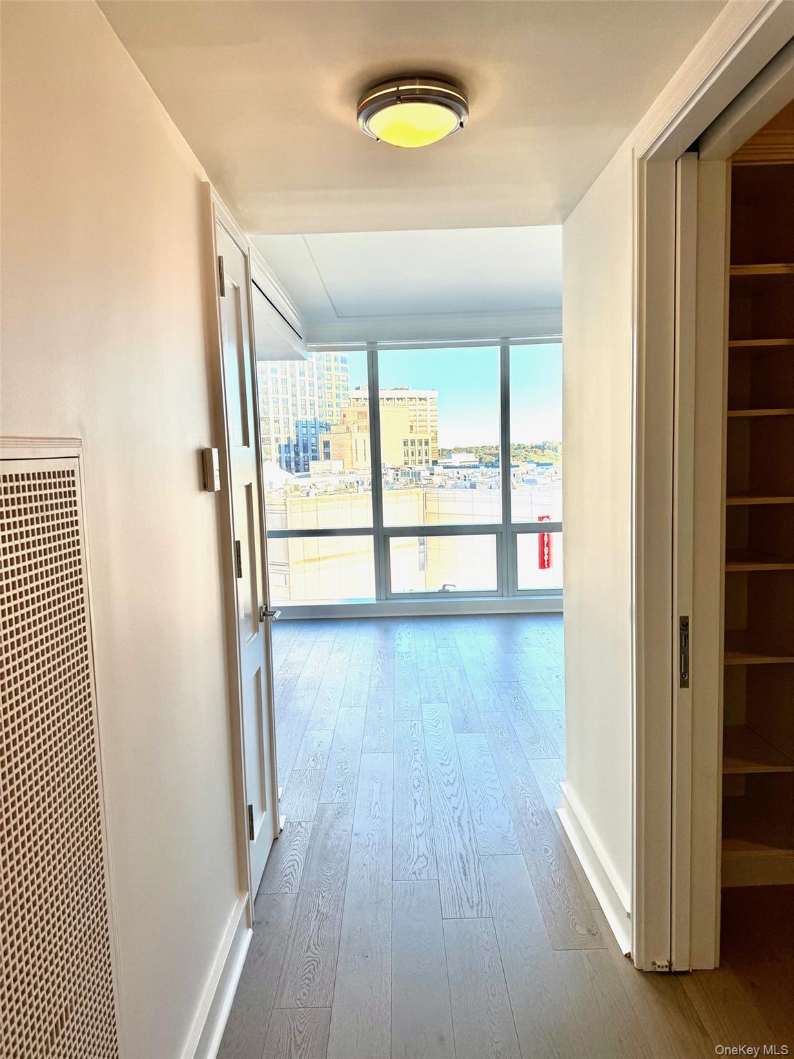 #13 photo, 1 Renaissance Square, White Plains , NY 10601