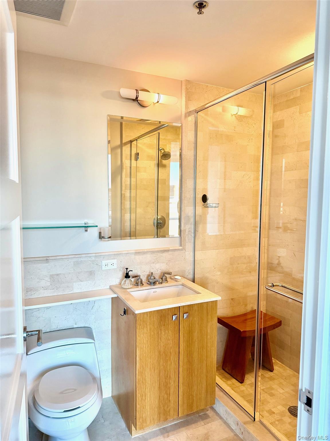 #14 photo, 1 Renaissance Square, White Plains , NY 10601