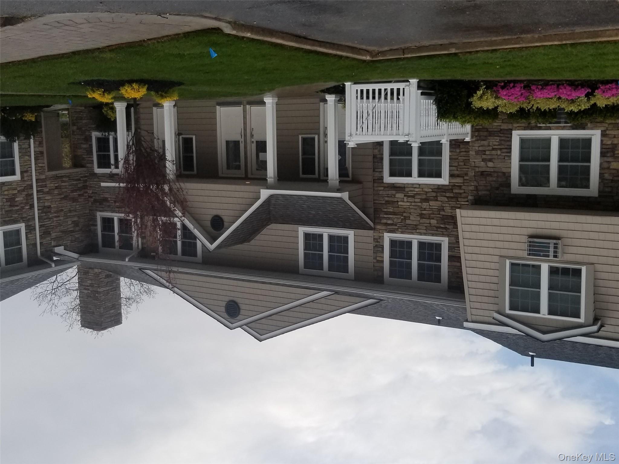 #1 photo, 100 Terrace Road, サフォーク郡 Bayport , NY 11705