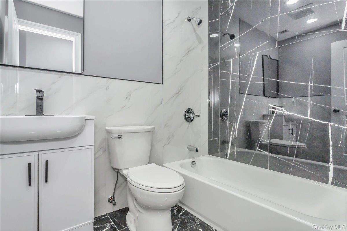 #17 photo, 26 Gabon Lane, Coram , NY 11727