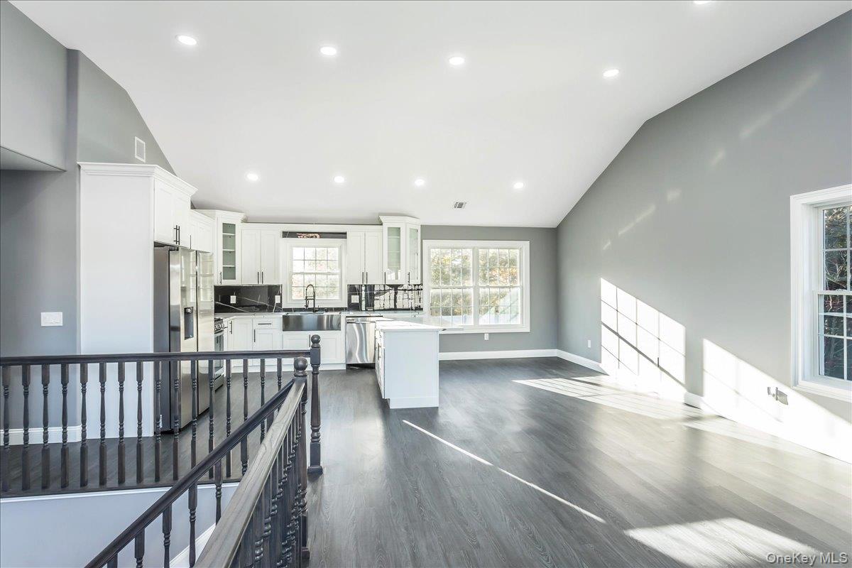 #7 photo, 26 Gabon Lane, Coram , NY 11727