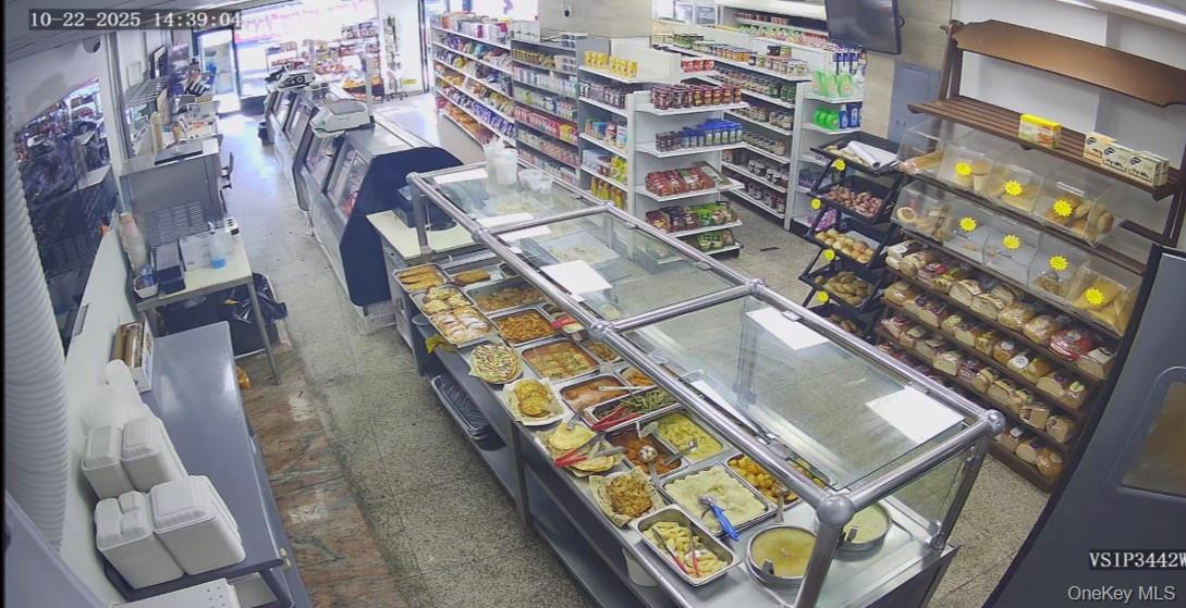 #18 photo, 57-57 61st Street, クイーンズ区 Maspeth , NY 11378