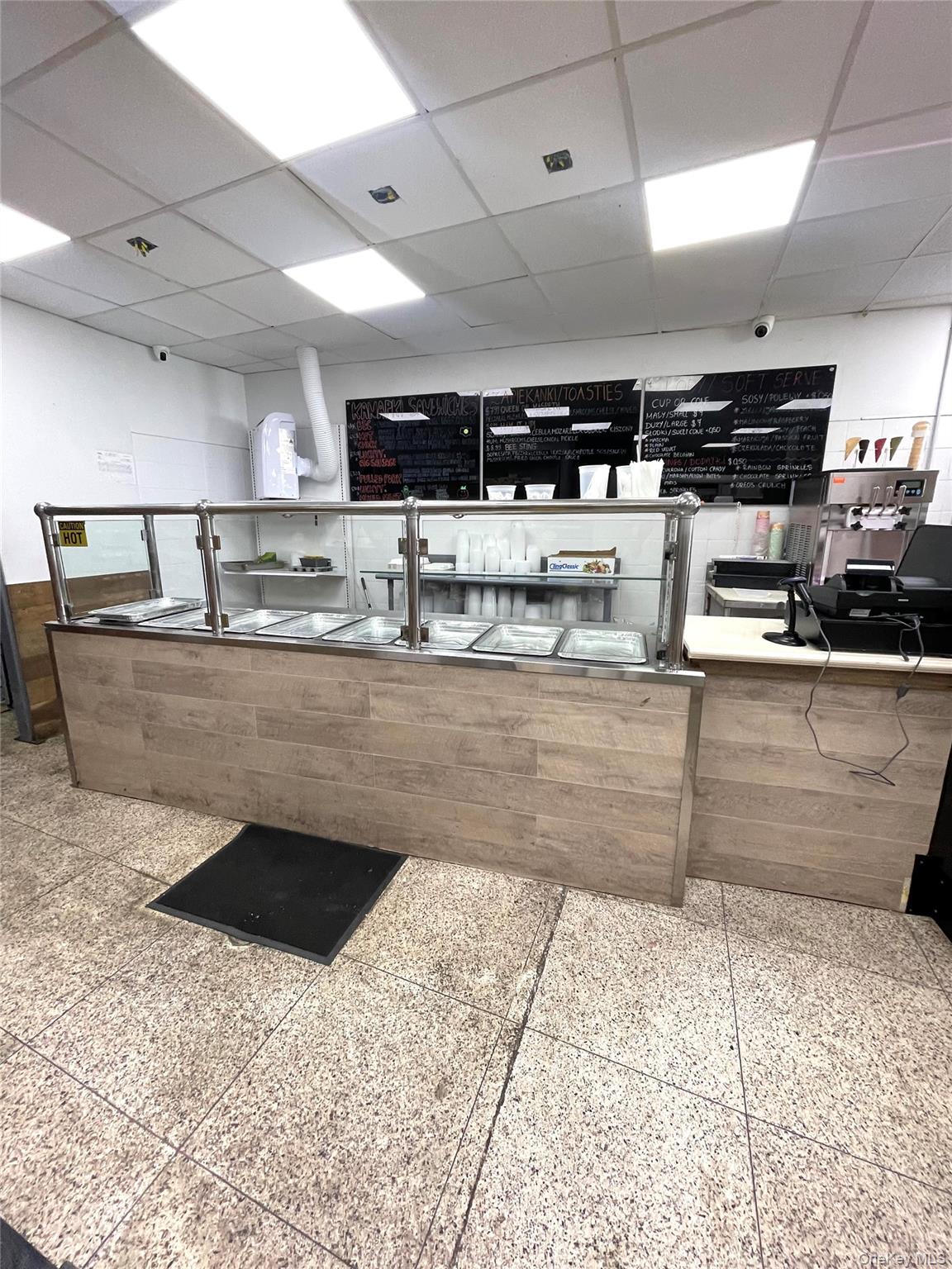 #8 photo, 57-57 61st Street, クイーンズ区 Maspeth , NY 11378