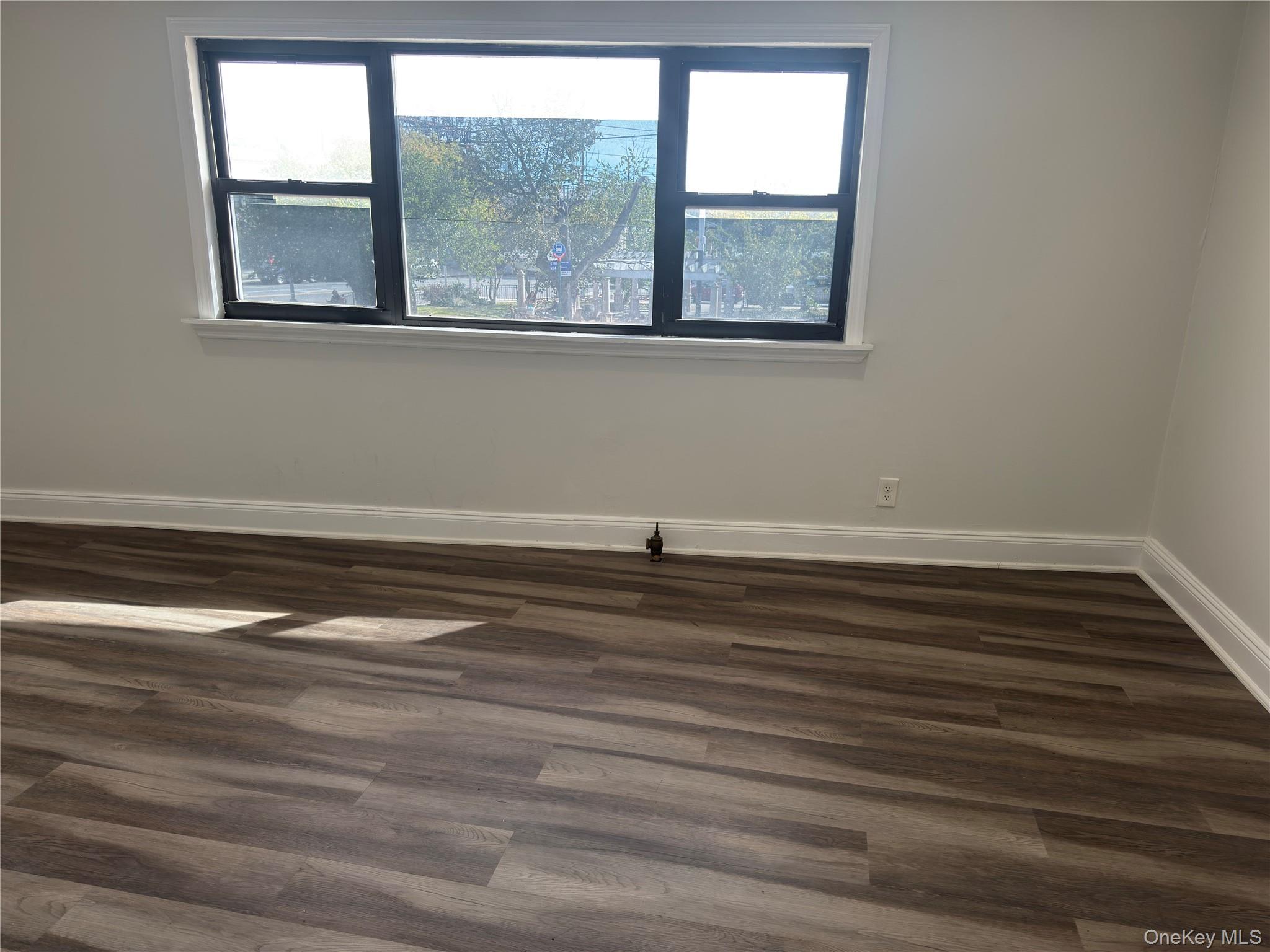 #11 photo, 219-07 jamaica, クイーンズ区 Queens Village , NY 11428