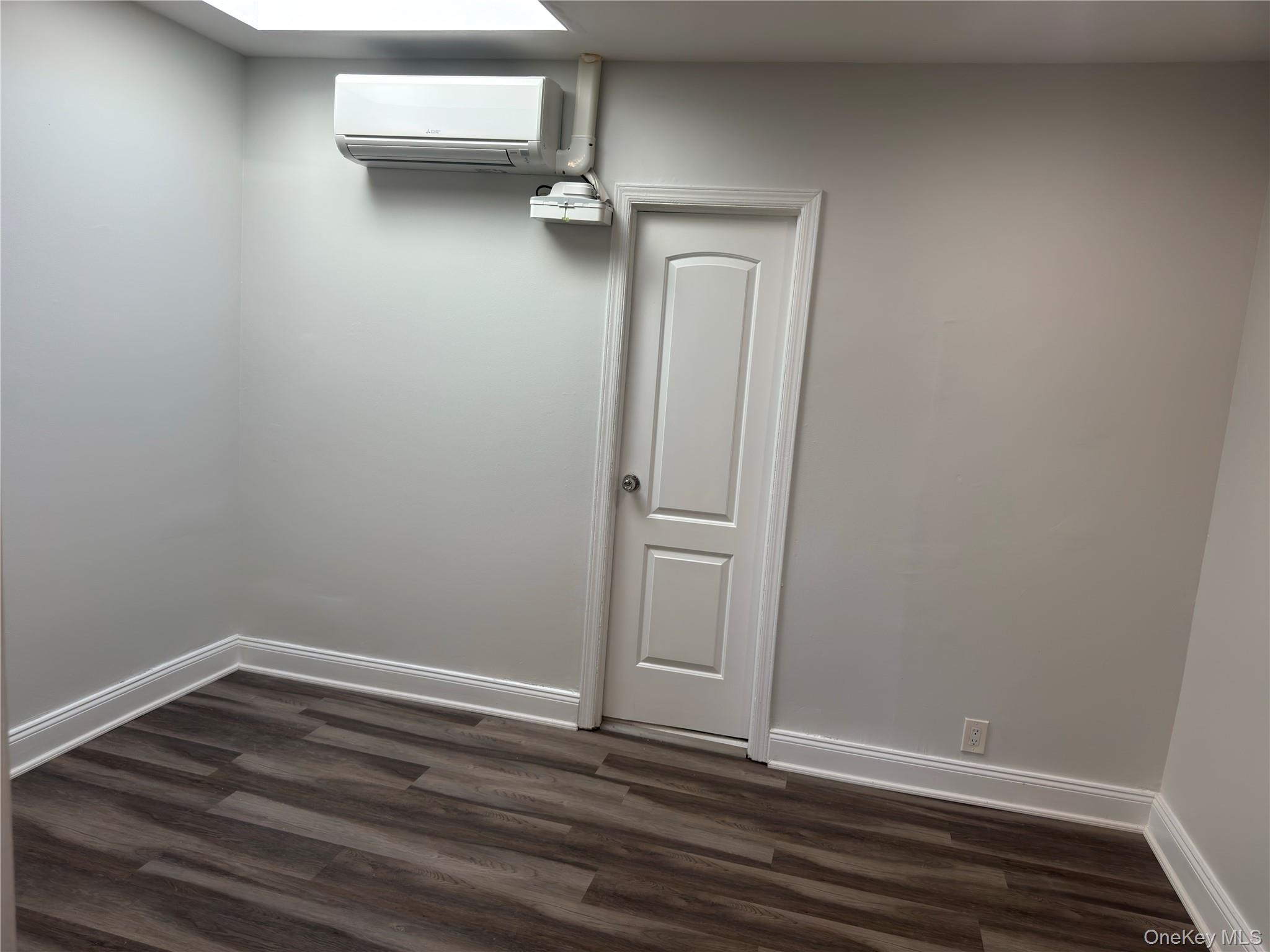 #5 photo, 219-07 jamaica, クイーンズ区 Queens Village , NY 11428