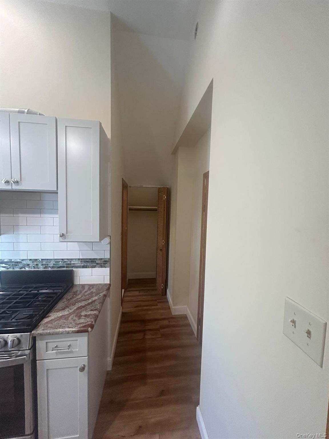 #7 photo, 42 Park Avenue, Suffern , NY 10901