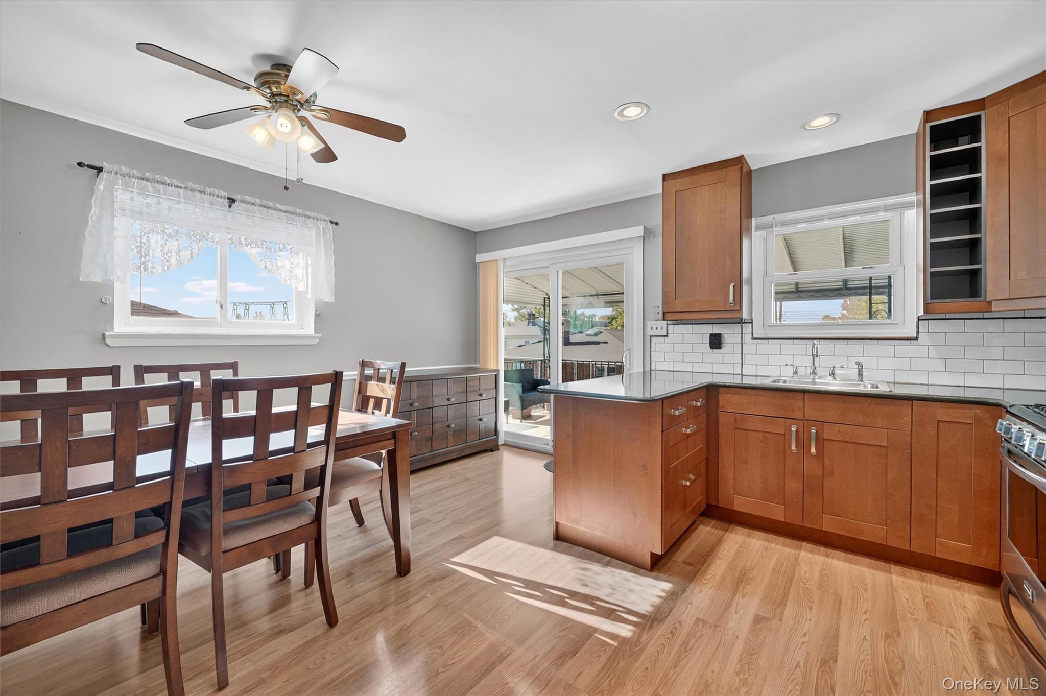 #5 photo, 283 Calhoun Avenue, ブロンクス区 Bronx , NY 10465