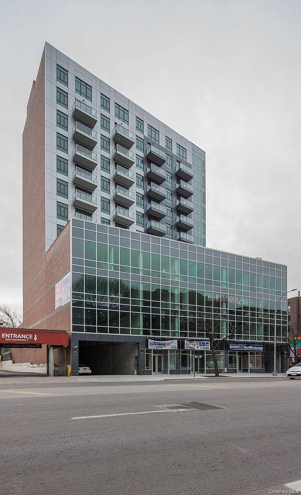 #1 photo, 141-26 Northern Boulevard, Flushing , NY 11354