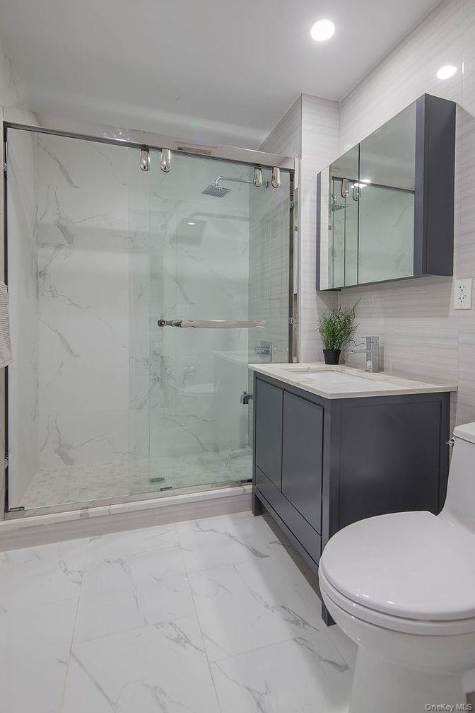 #6 photo, 141-26 Northern Boulevard, Flushing , NY 11354