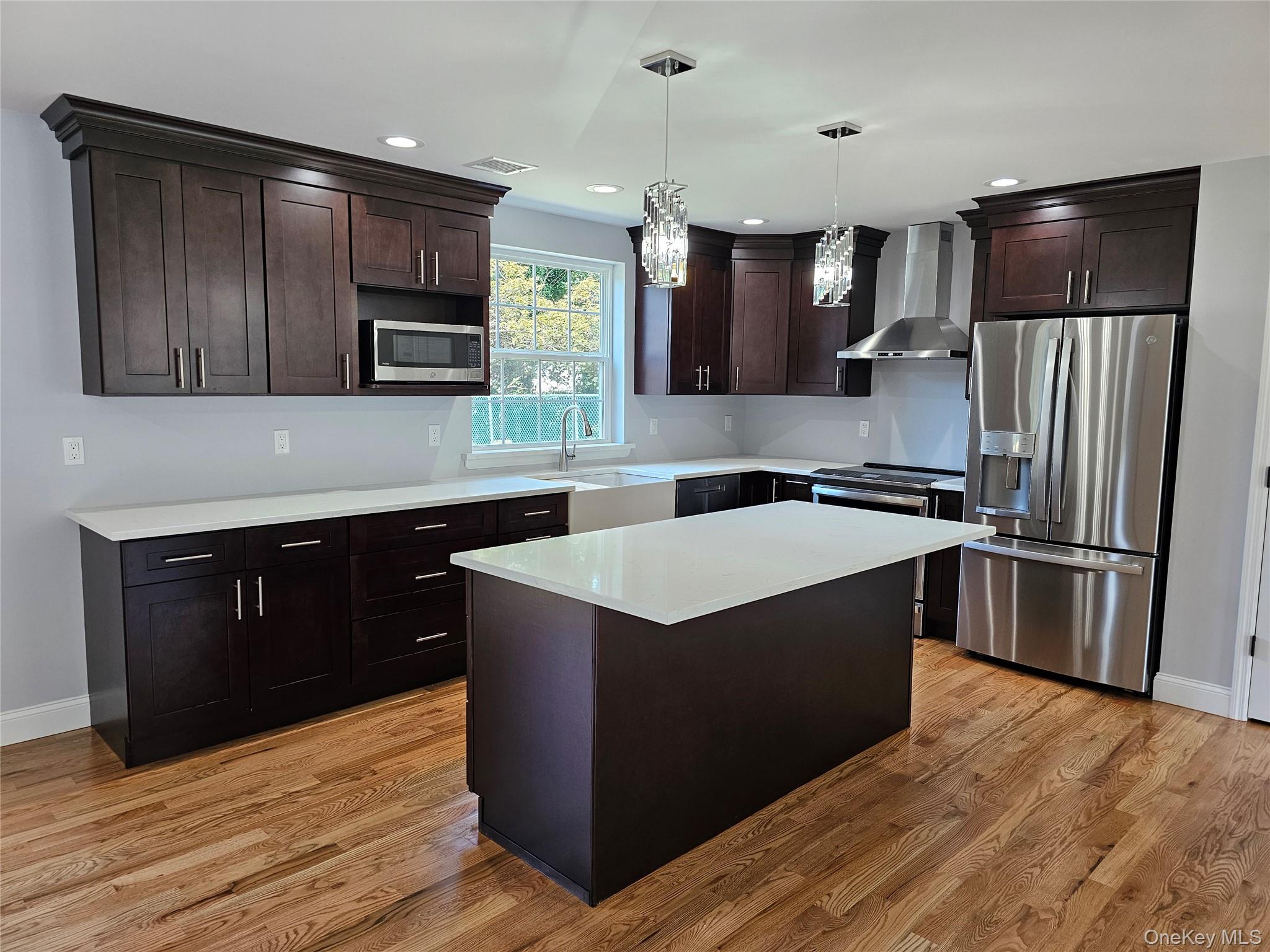 #7 photo, 39 White Oak Street, サフォーク郡 Middle Island , NY 11953