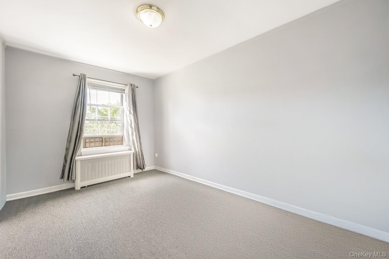 #10 photo, 30-31 Hobart Street, クイーンズ区 Woodside , NY 11377