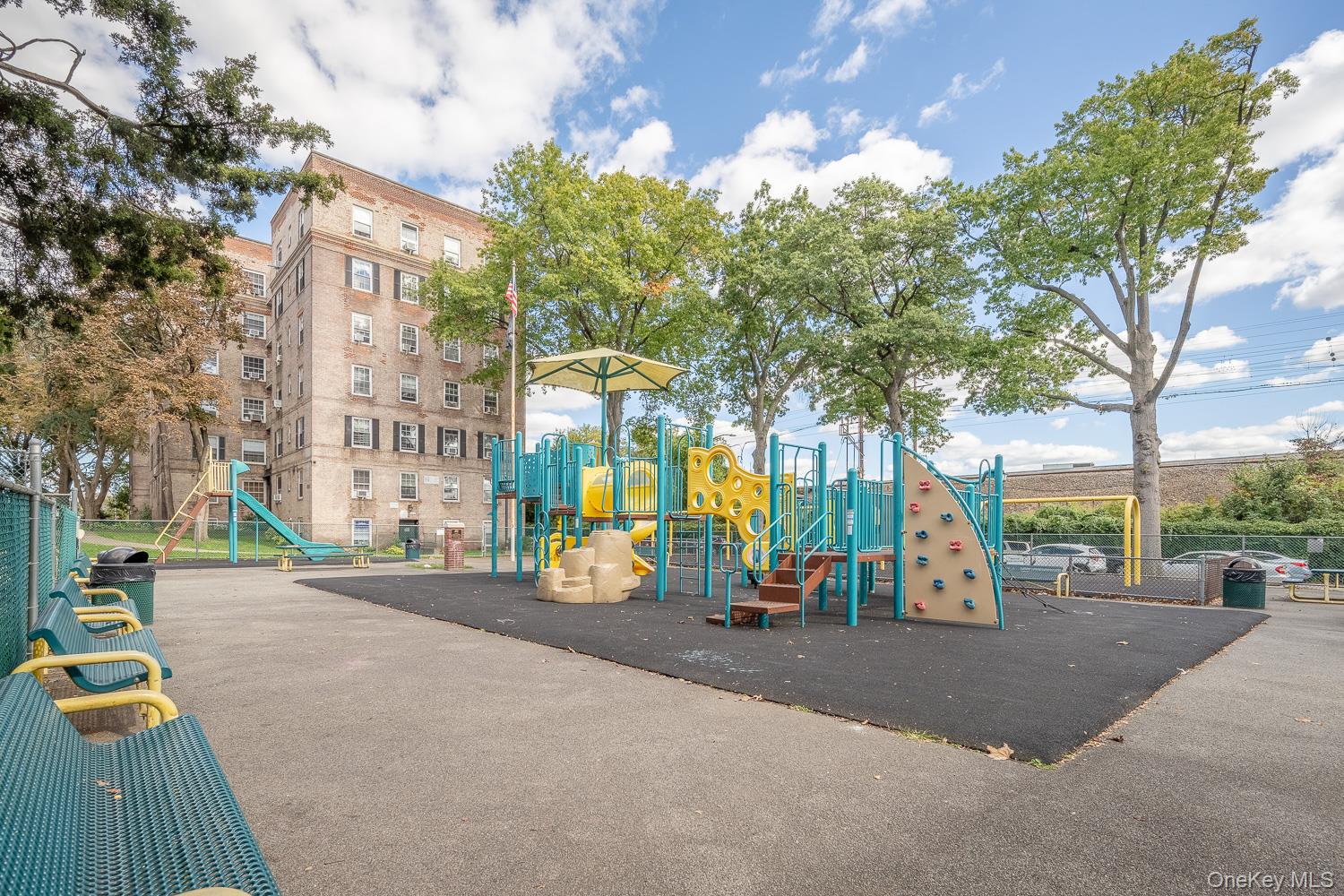 #14 photo, 30-31 Hobart Street, クイーンズ区 Woodside , NY 11377