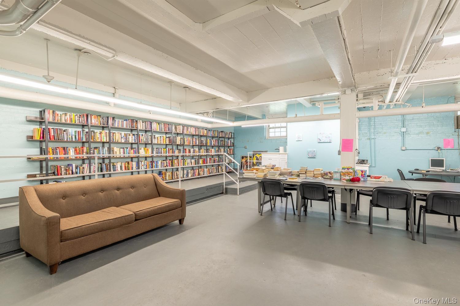 #16 photo, 30-31 Hobart Street, クイーンズ区 Woodside , NY 11377