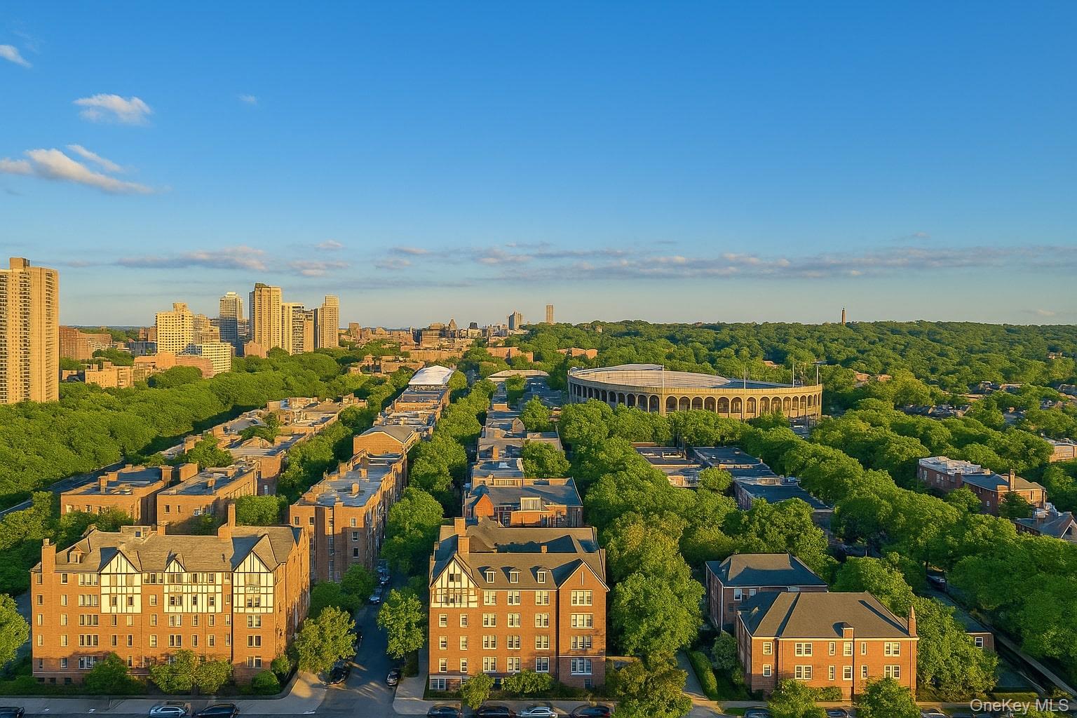 #3 photo, 68-20 Burns Street, クイーンズ区 Forest Hills , NY 11375