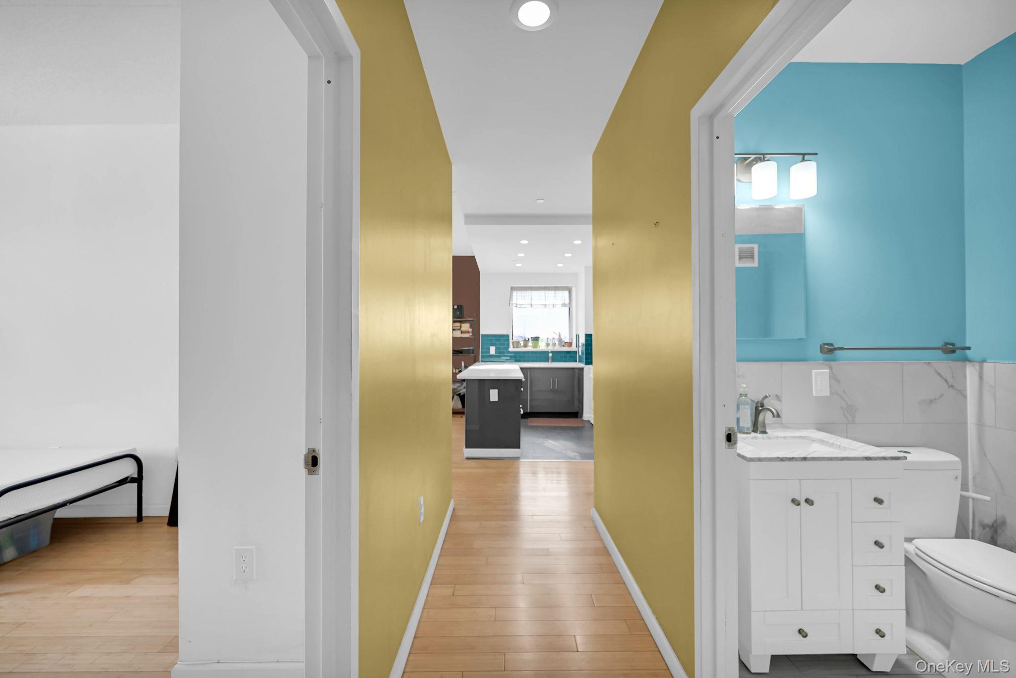 #15 photo, 837 Washington Avenue, ブロンクス区 Bronx , NY 10451