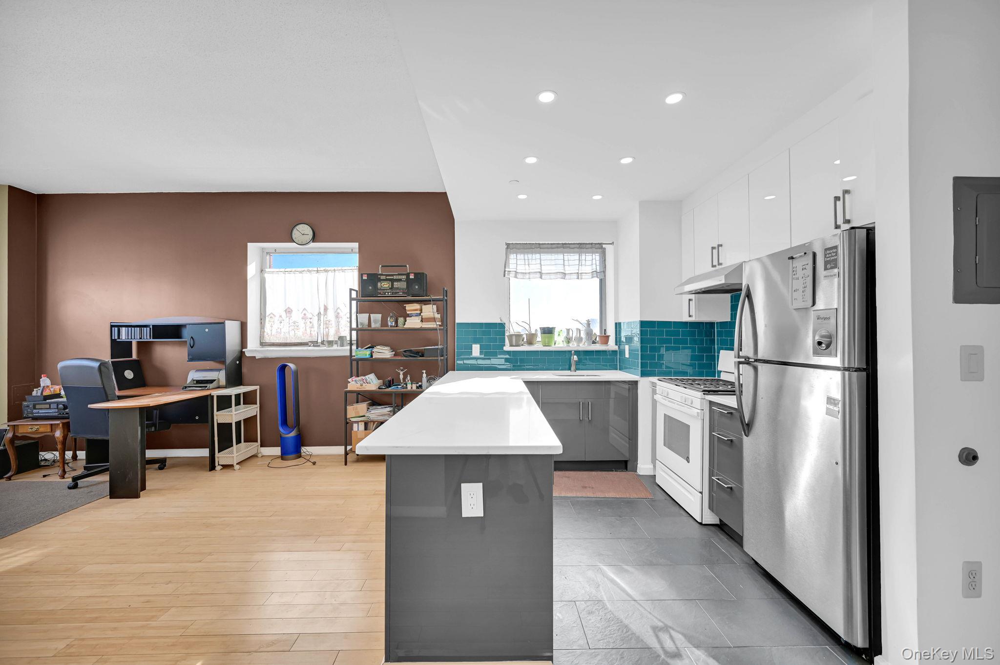 #6 photo, 837 Washington Avenue, ブロンクス区 Bronx , NY 10451