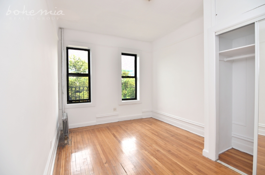 #8 photo, New York City, マンハッタン West Harlem , NY 10027