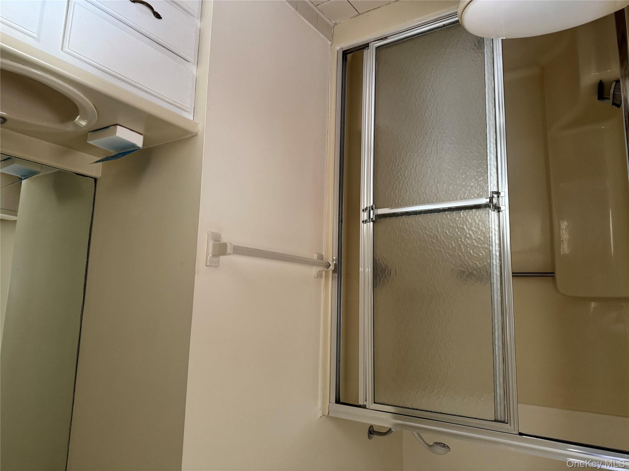 #14 photo, 17 Intervale Avenue, White Plains , NY 10603