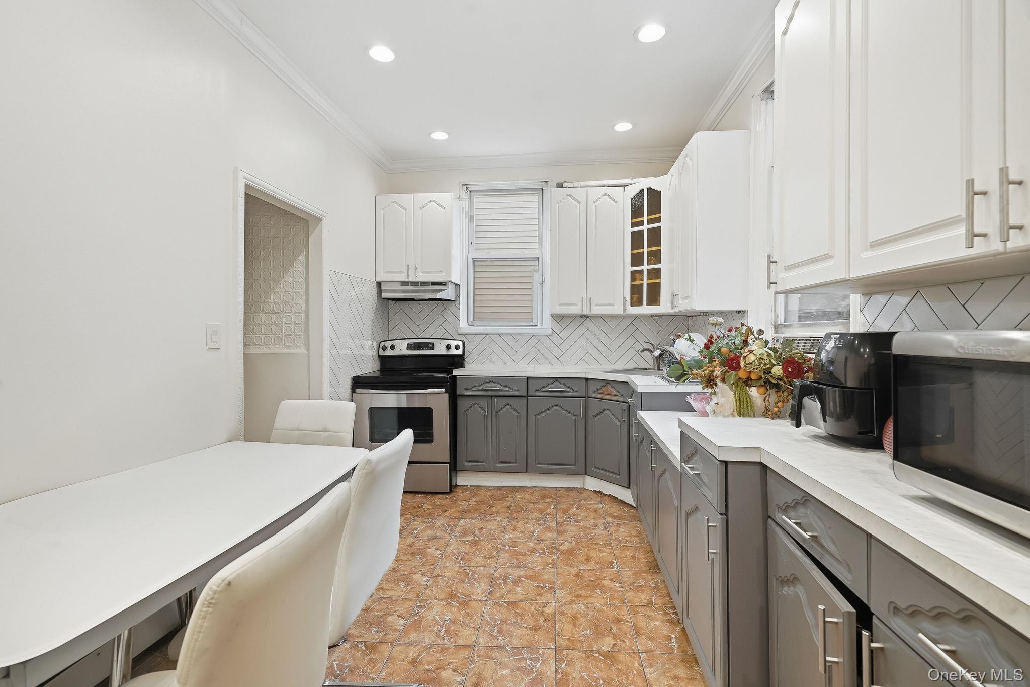 #12 photo, 3340 Perry Avenue, ブロンクス区 Bronx , NY 10467