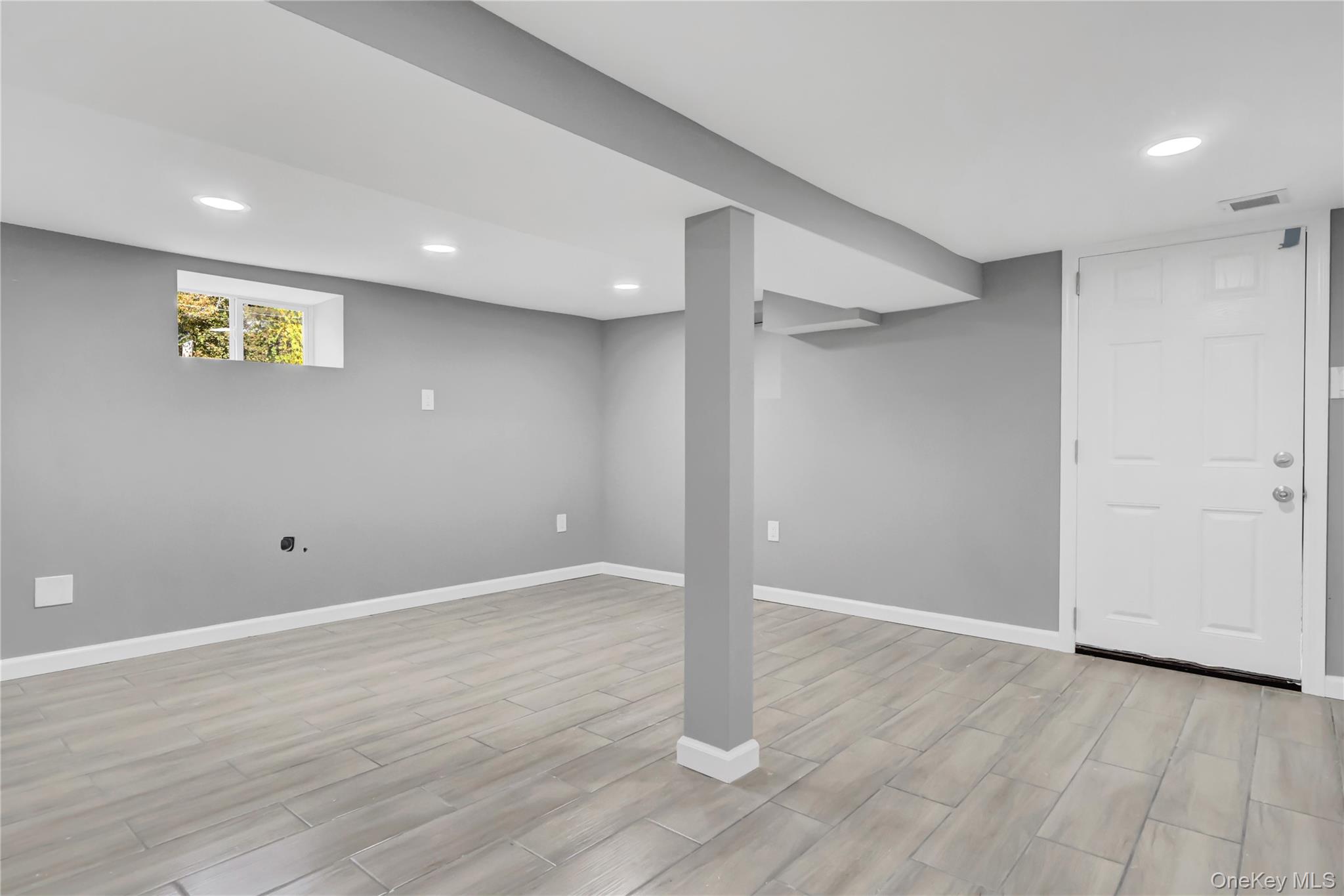 #16 photo, 239 Bayview Avenue, サフォーク郡 East Patchogue , NY 11772