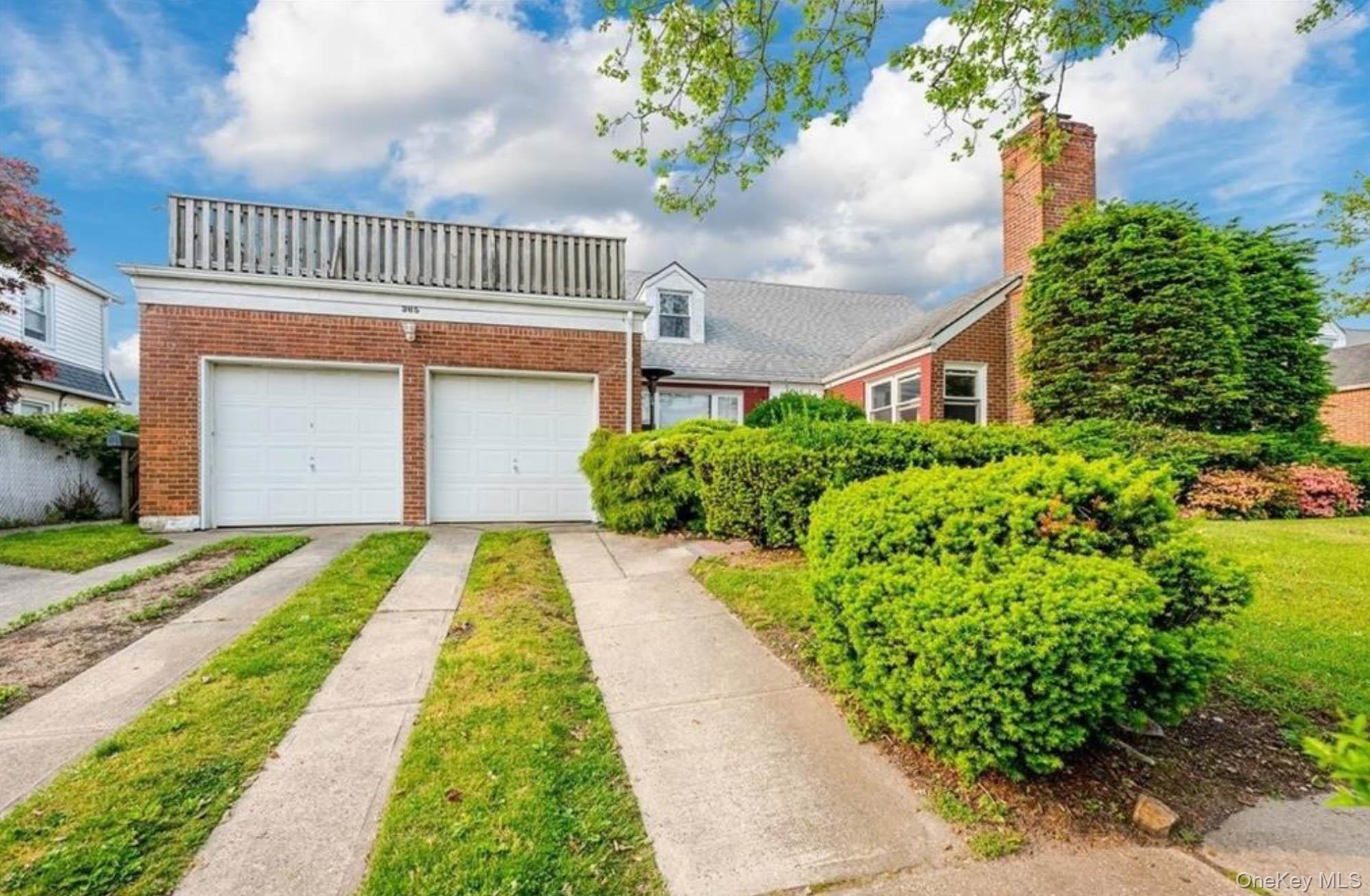 #1 photo, 365 E Walnut Street, ナッソー郡 Long Beach , NY 11561