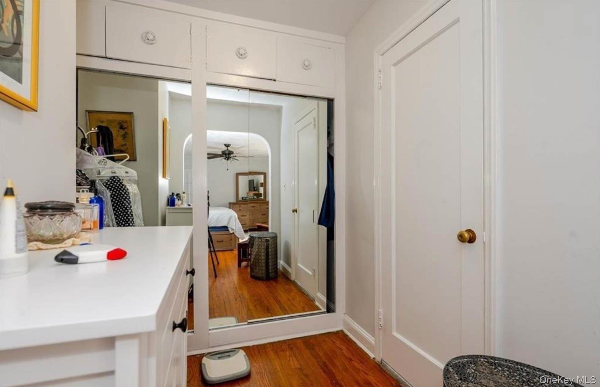 #11 photo, 365 E Walnut Street, ナッソー郡 Long Beach , NY 11561