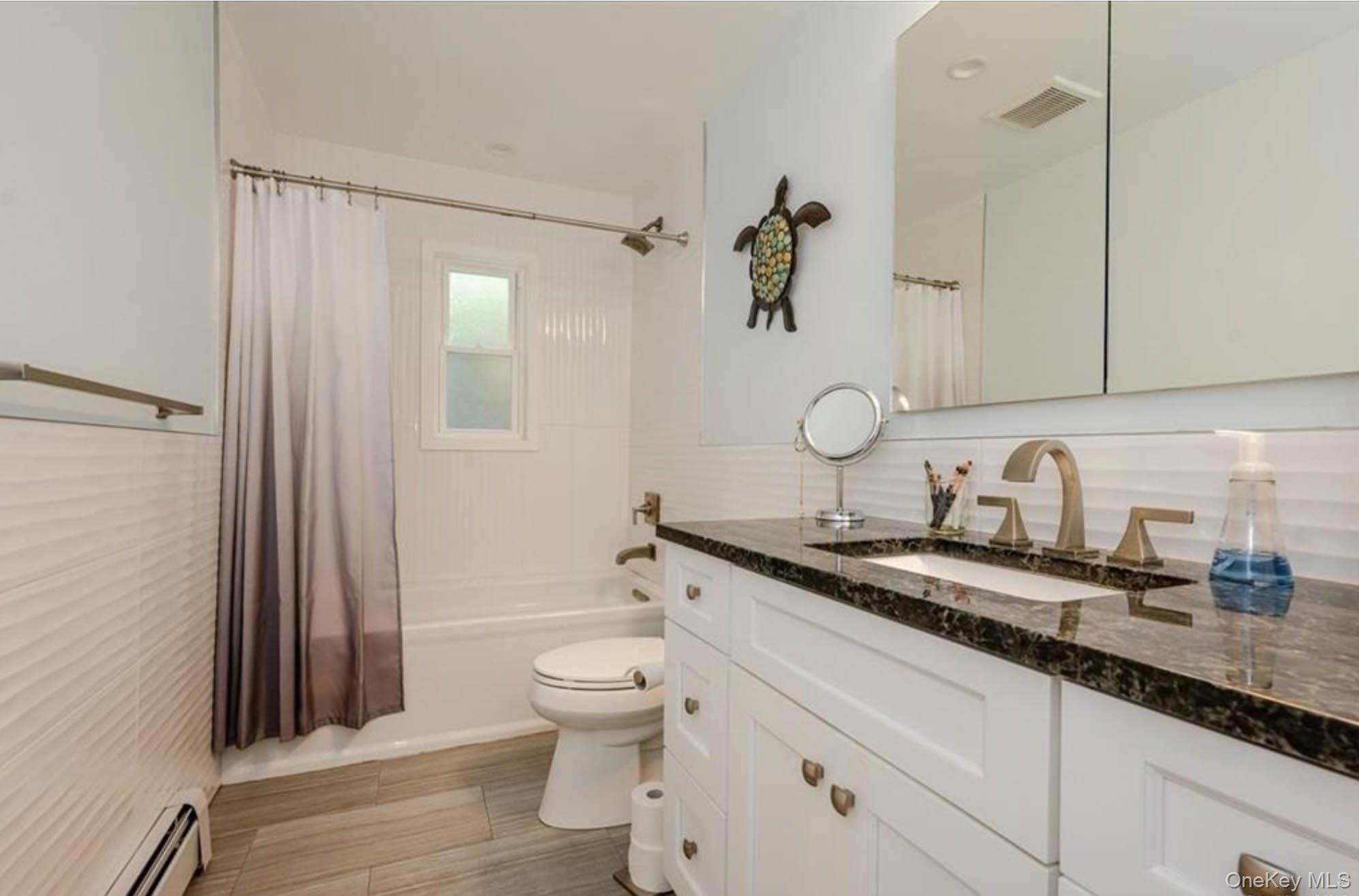 #14 photo, 365 E Walnut Street, ナッソー郡 Long Beach , NY 11561