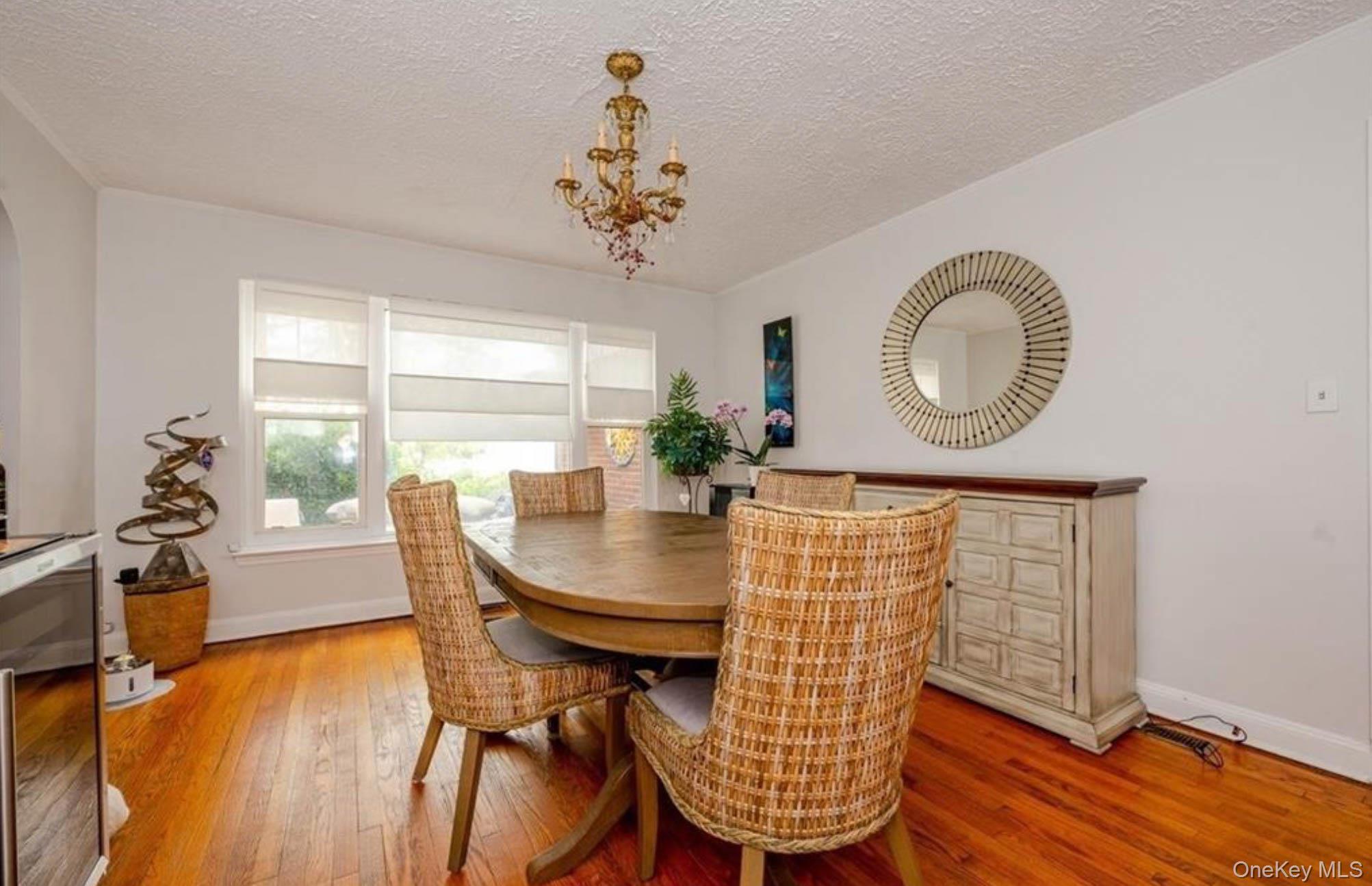 #5 photo, 365 E Walnut Street, ナッソー郡 Long Beach , NY 11561