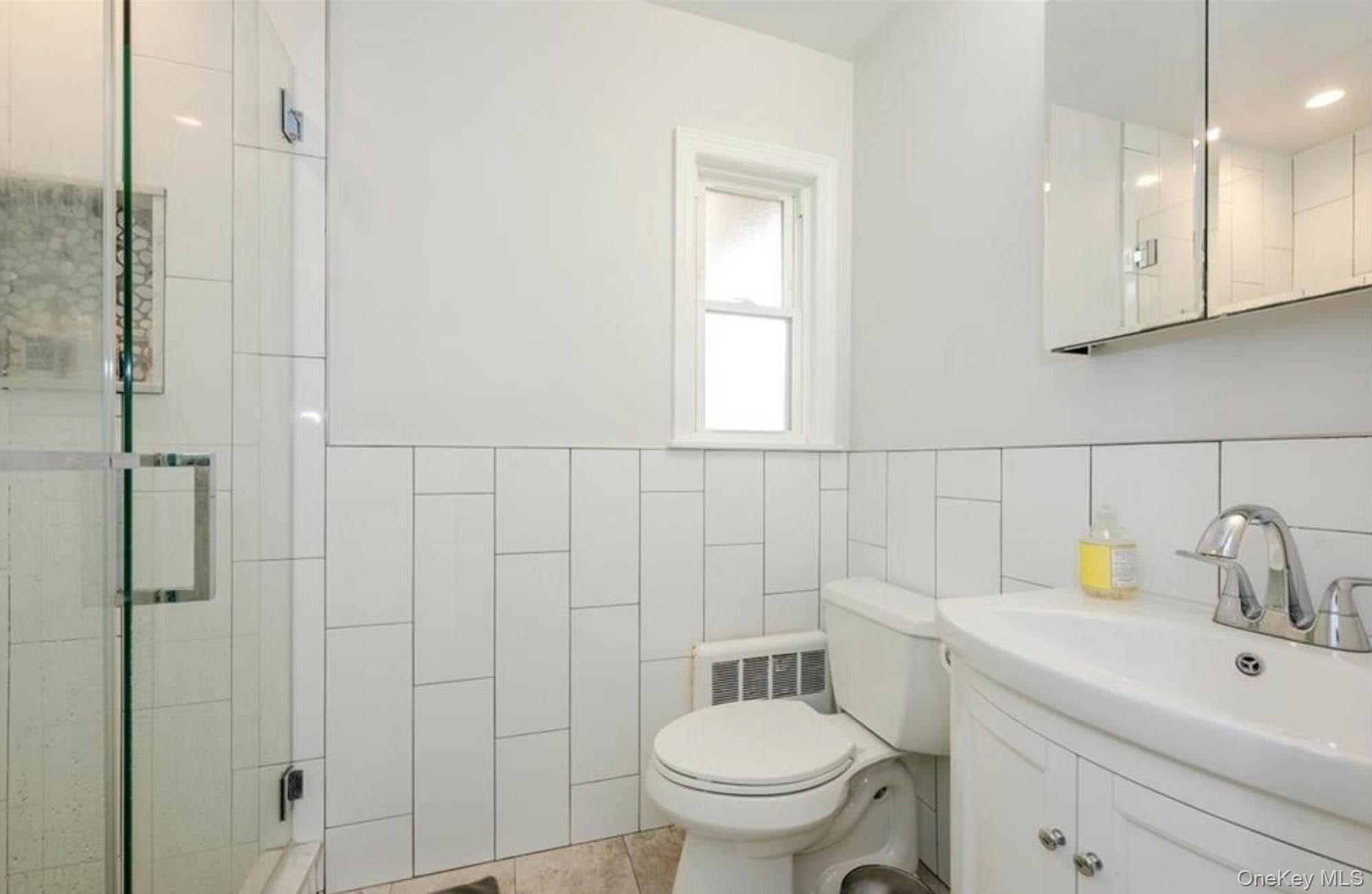 #9 photo, 365 E Walnut Street, ナッソー郡 Long Beach , NY 11561