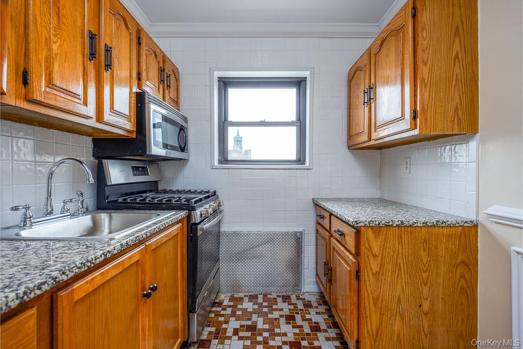 #11 photo, 222 N Broadway, Yonkers , NY 10701