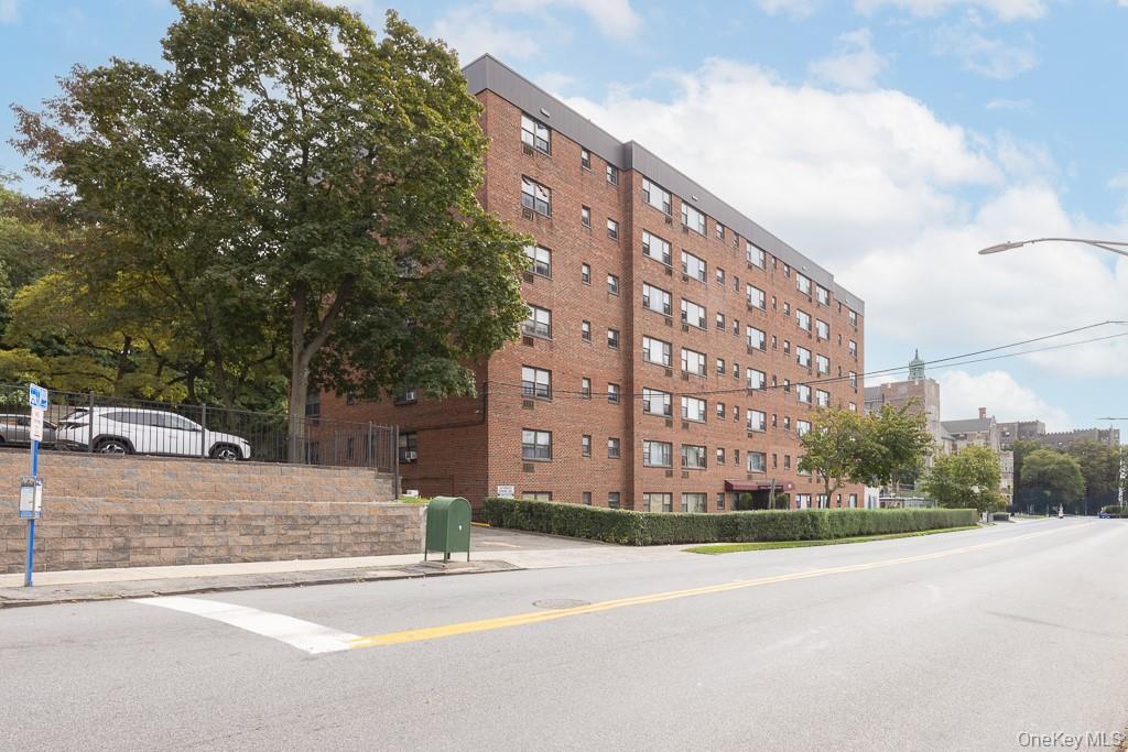 #2 photo, 222 N Broadway, Yonkers , NY 10701