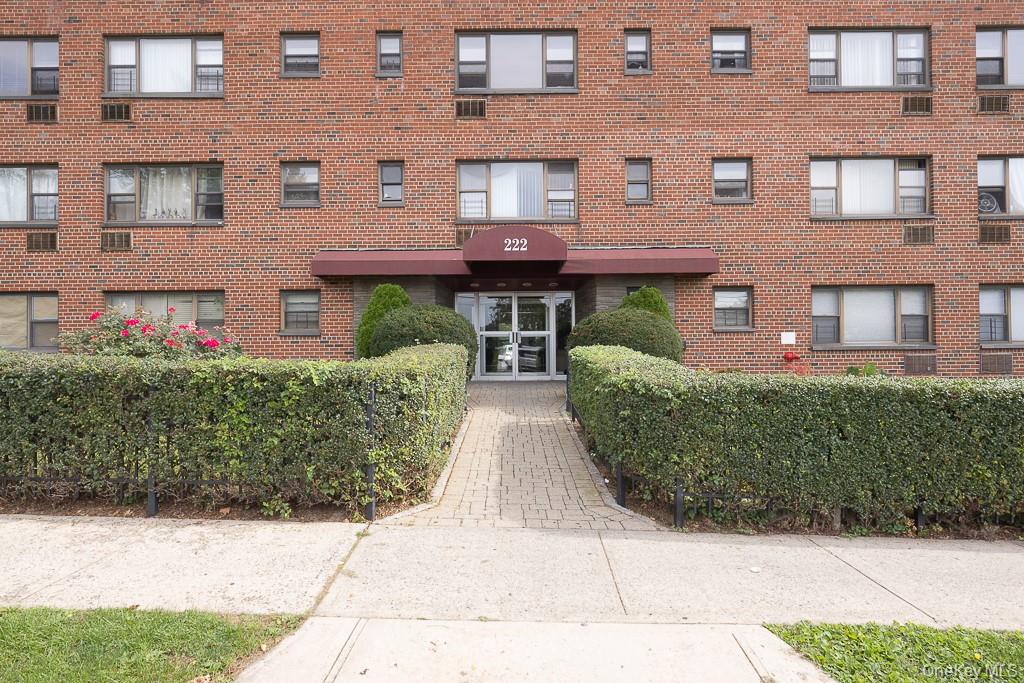 #3 photo, 222 N Broadway, Yonkers , NY 10701