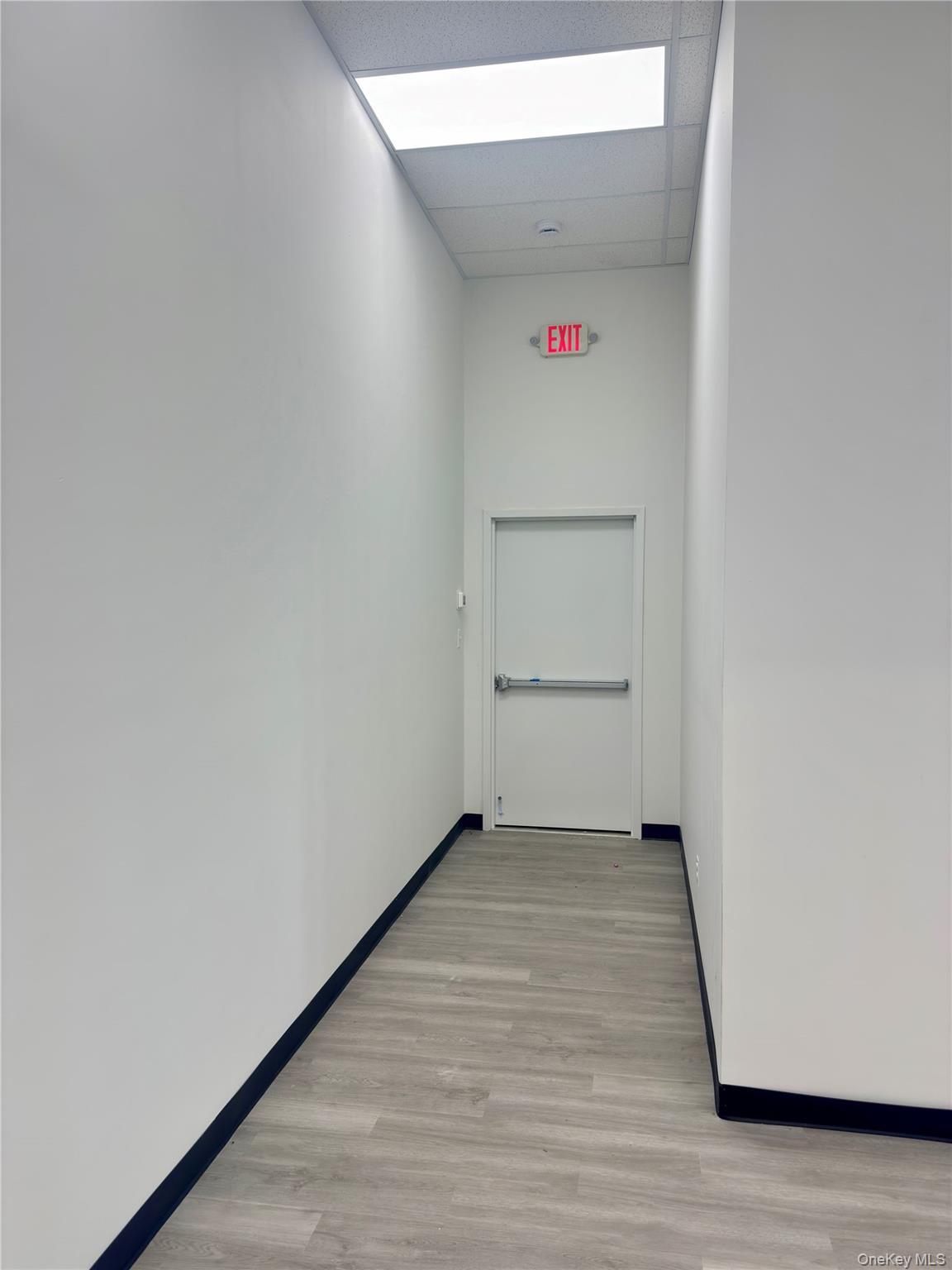 #4 photo, 283 Clinton Street, ナッソー郡 Hempstead , NY 11550