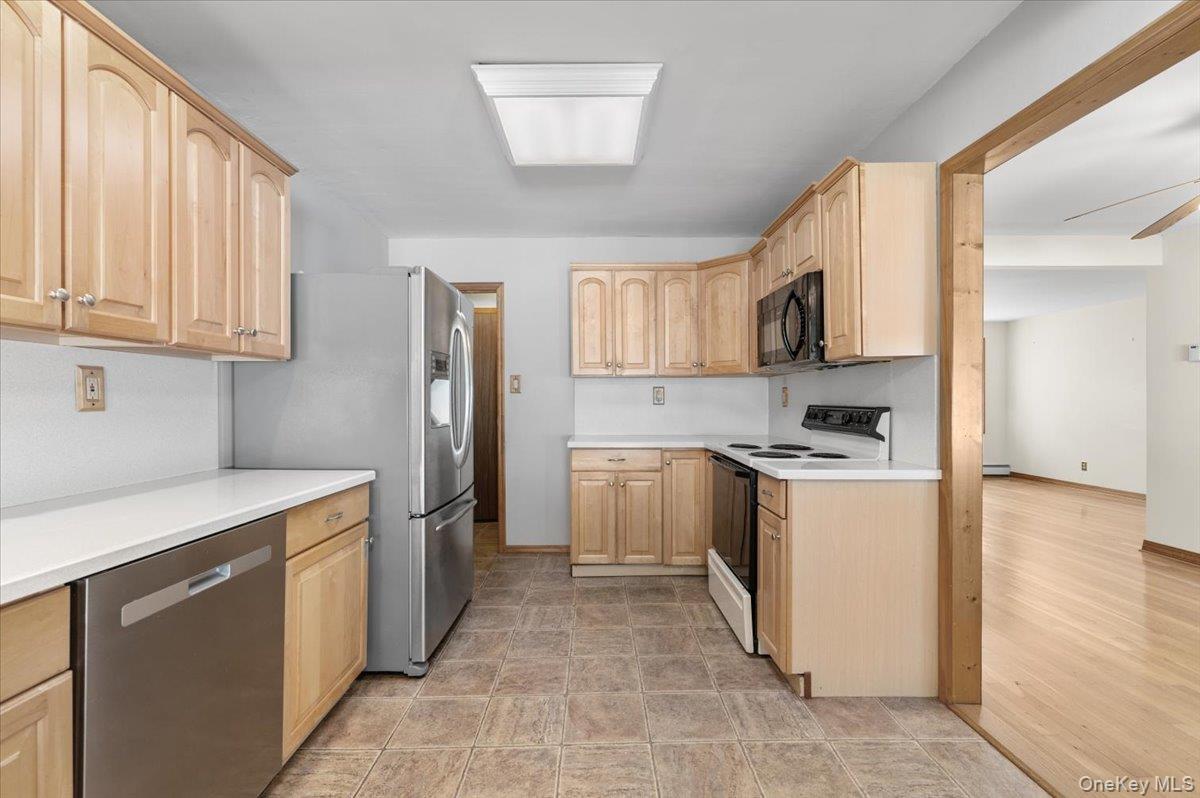 #17 photo, 3 Surrey Lane, ナッソー郡 Bethpage , NY 11714